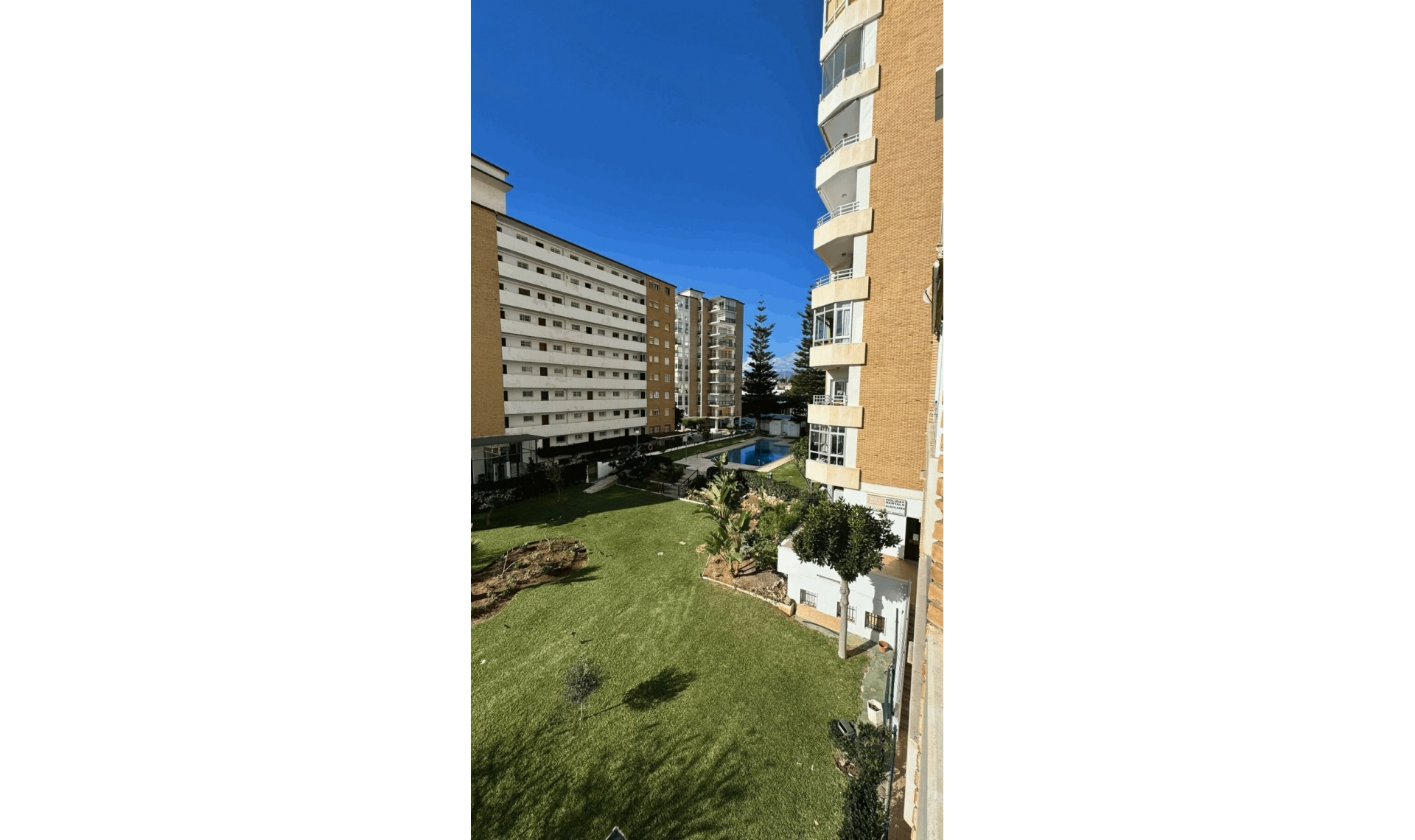 Resale - Apartment -
Fuengirola