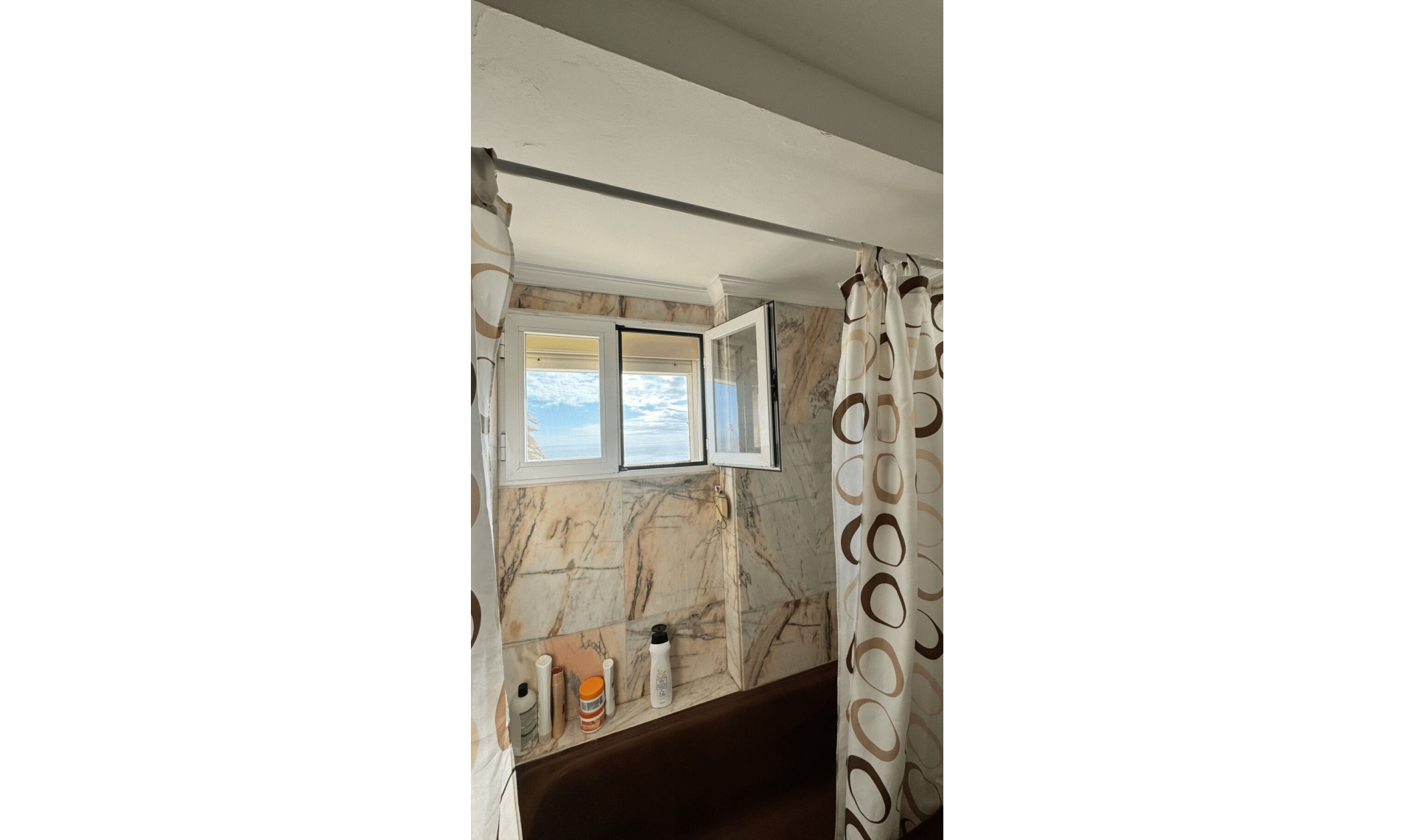 Resale - Apartment -
Fuengirola