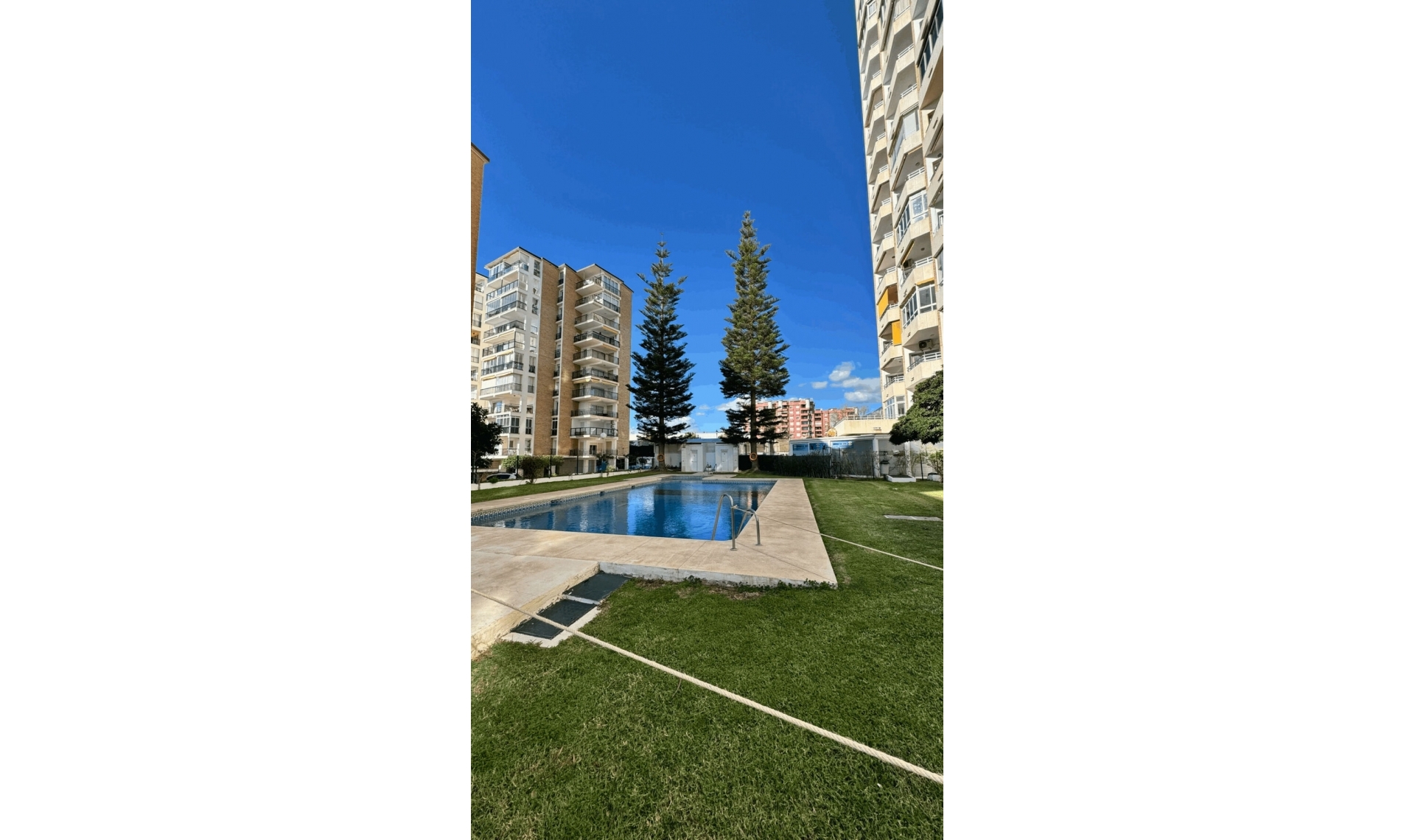 Resale - Apartment -
Fuengirola
