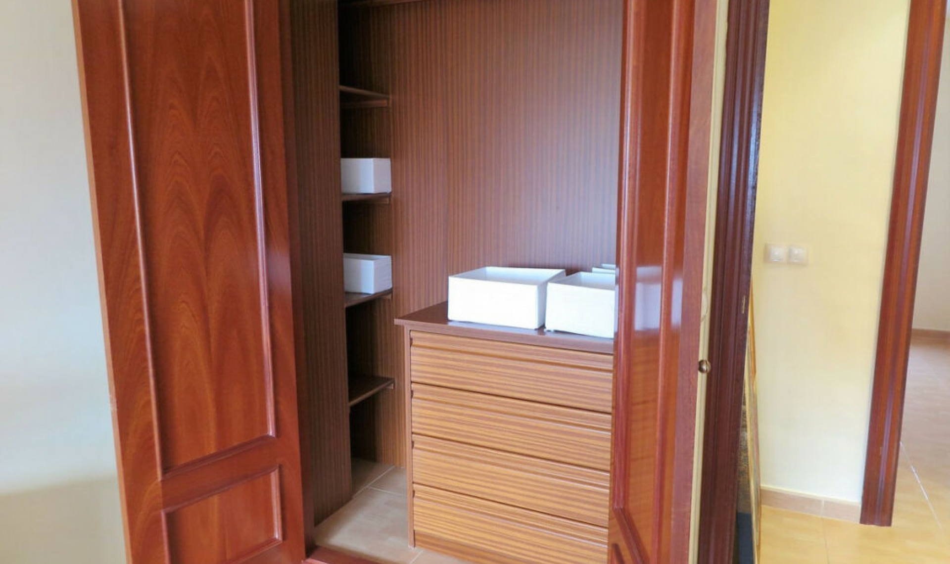 Resale - Apartment -
Fuengirola