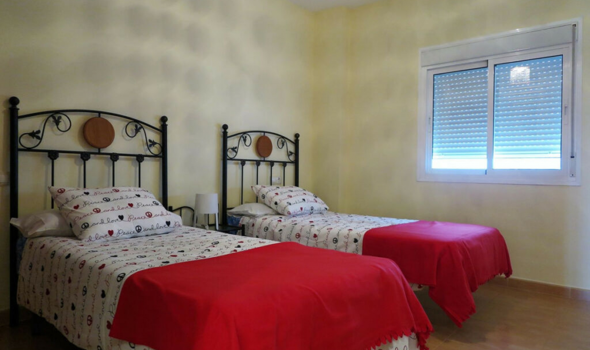 Resale - Apartment -
Fuengirola