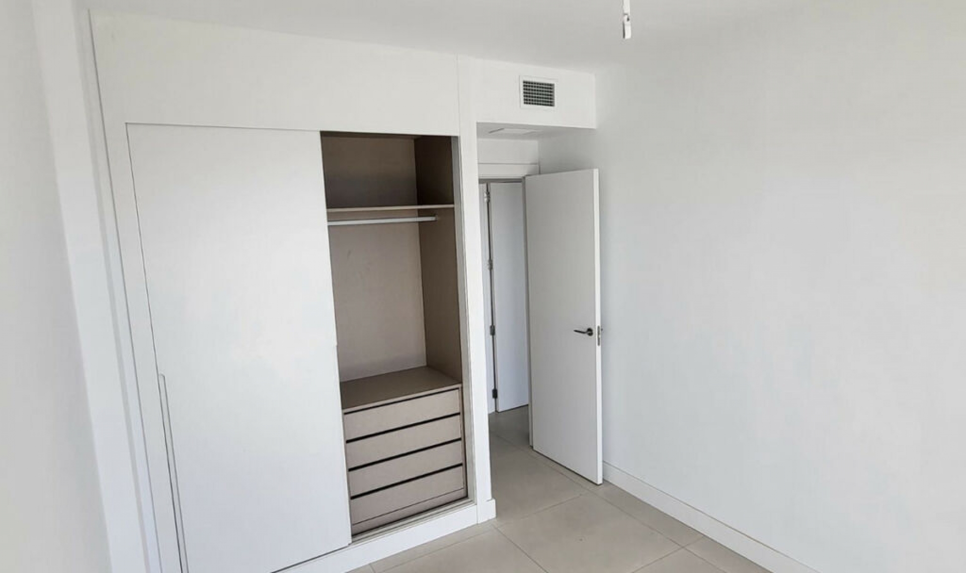 Resale - Apartment -
Fuengirola