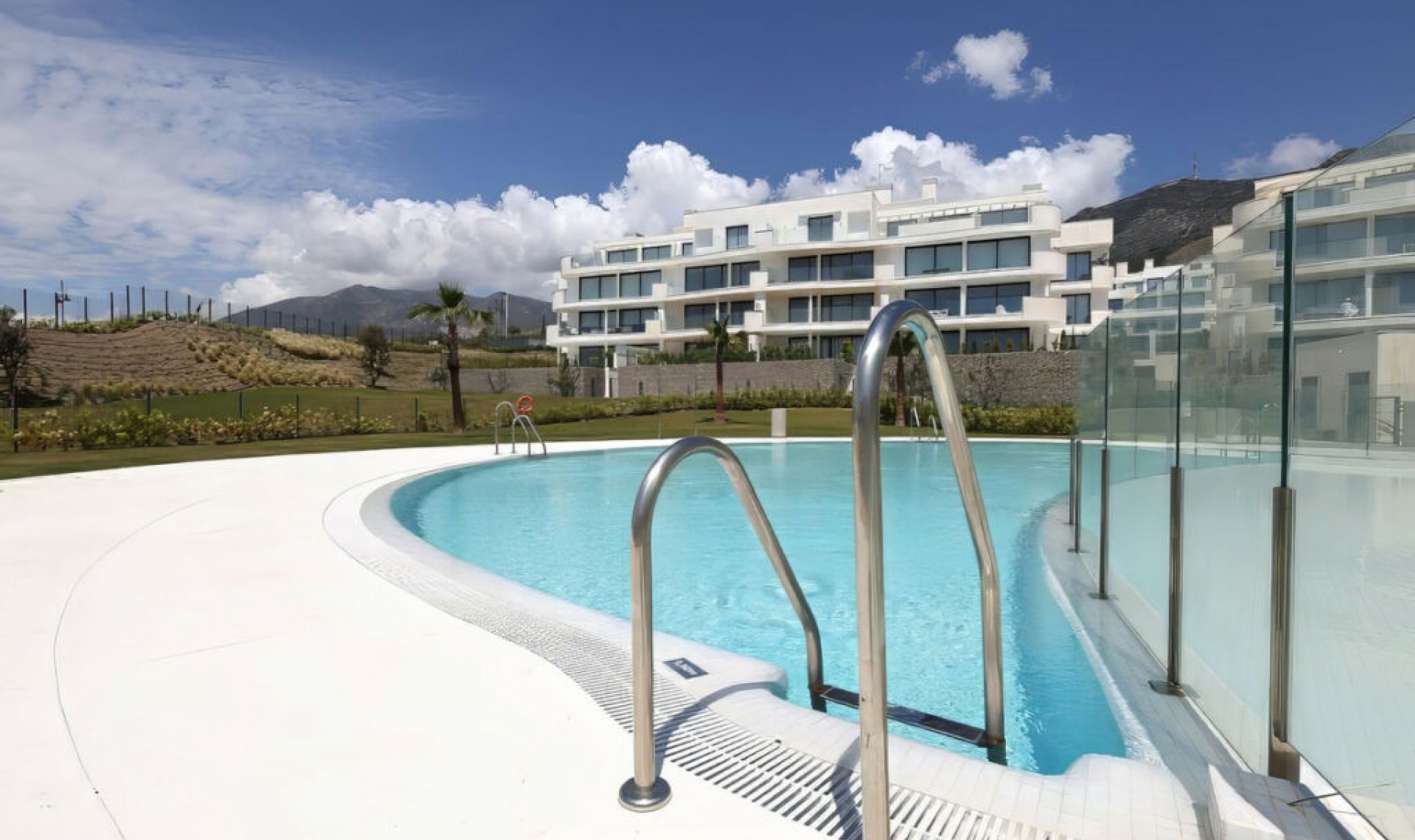 Resale - Apartment -
Fuengirola