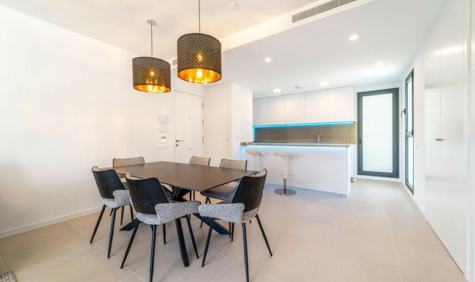 Resale - Apartment -
Fuengirola