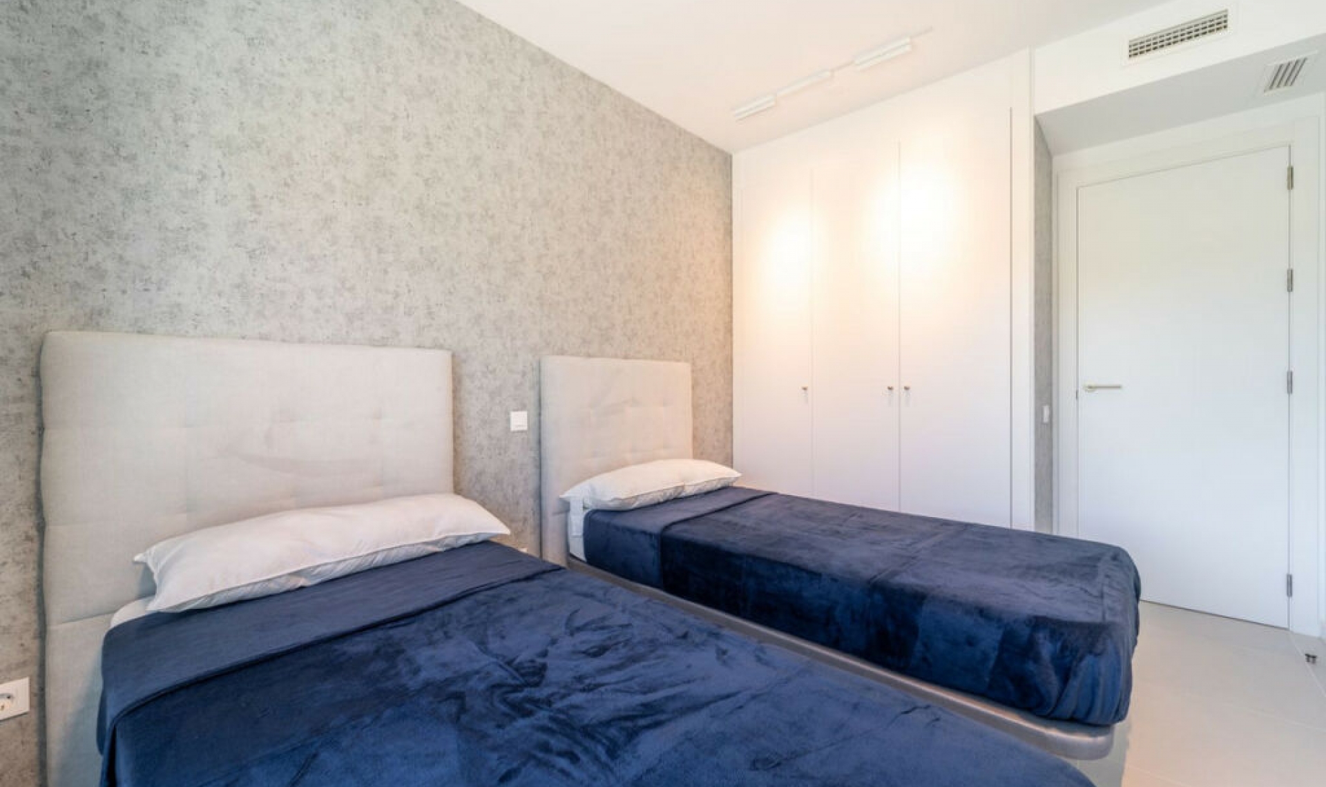 Resale - Apartment -
Fuengirola