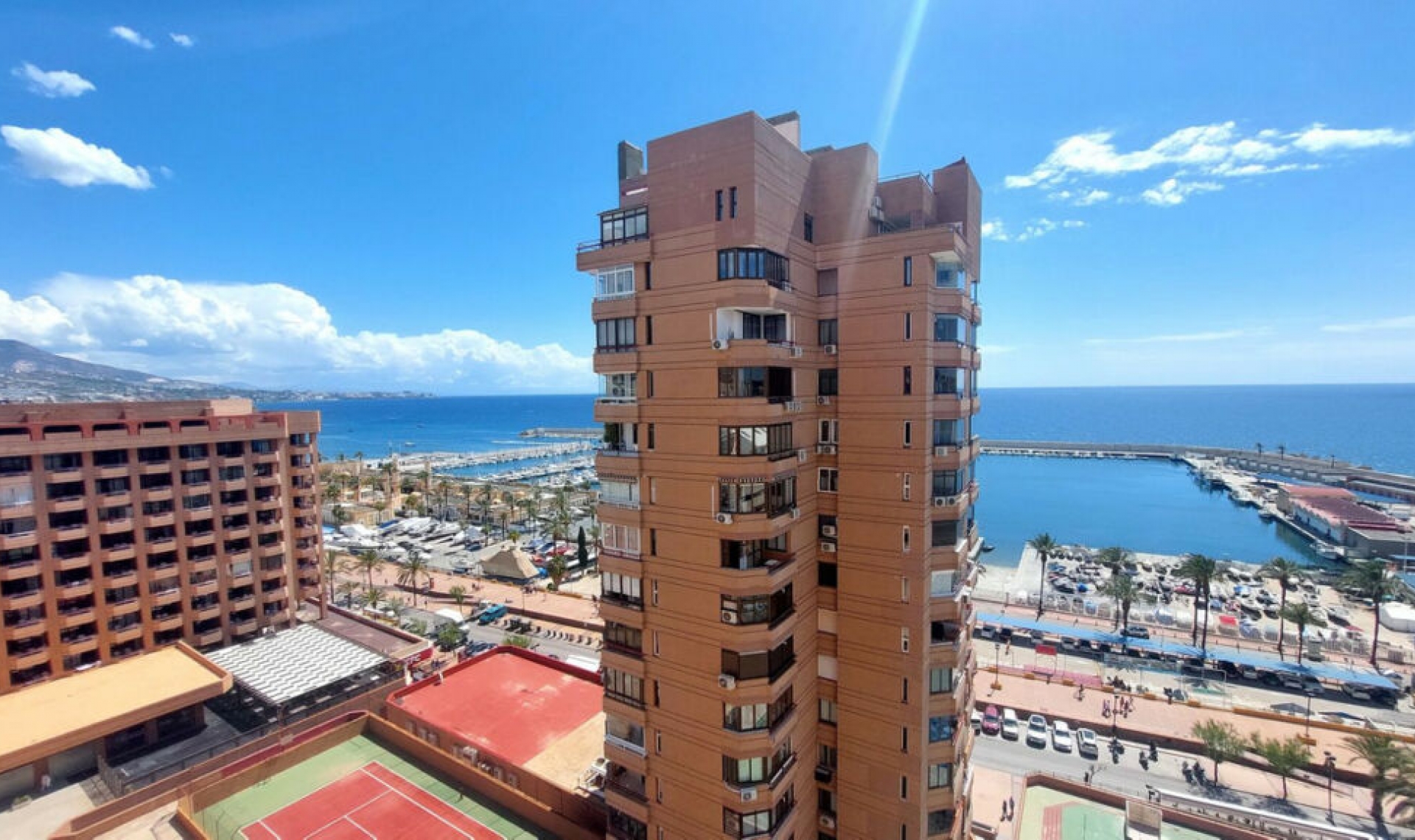Resale - Apartment -
Fuengirola