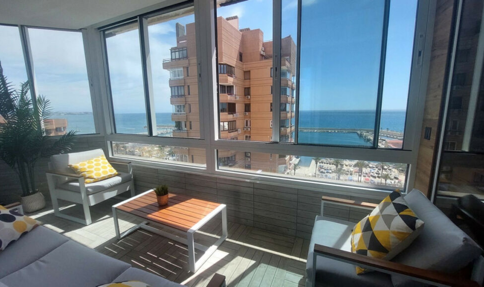 Resale - Apartment -
Fuengirola