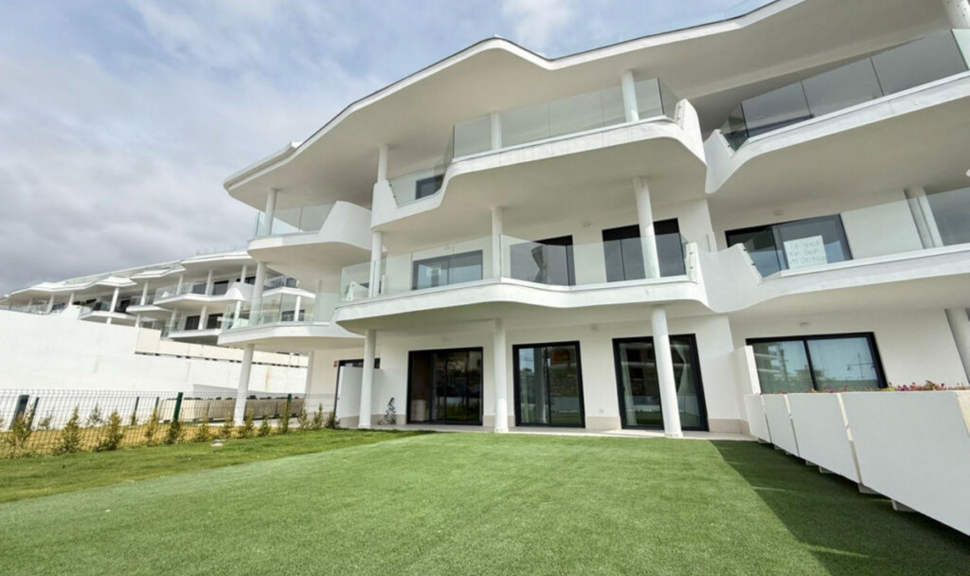 Resale - Apartment -
Fuengirola