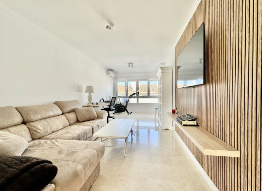 Resale - Apartment -
Fuengirola