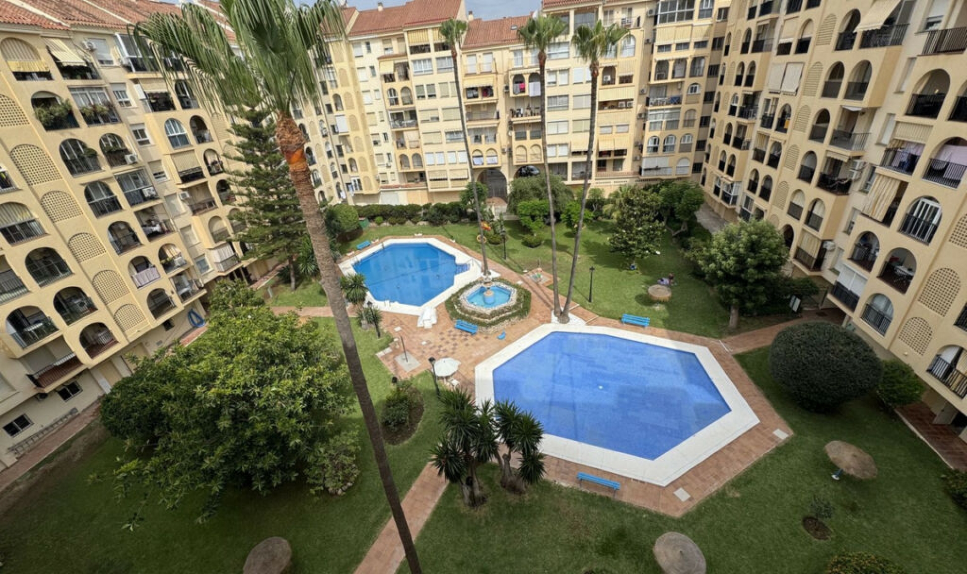 Resale - Apartment -
Fuengirola