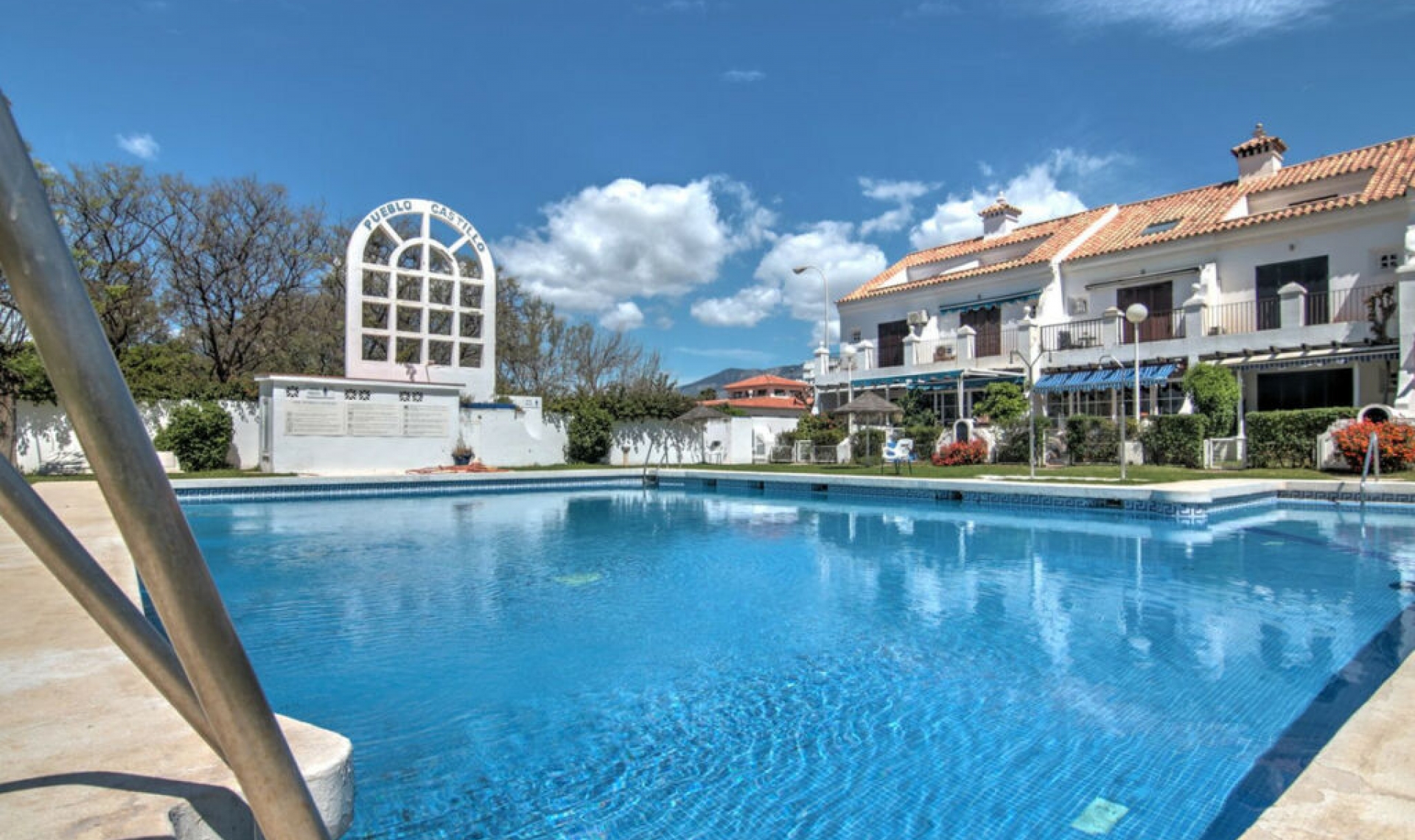 Resale - Apartment -
Fuengirola