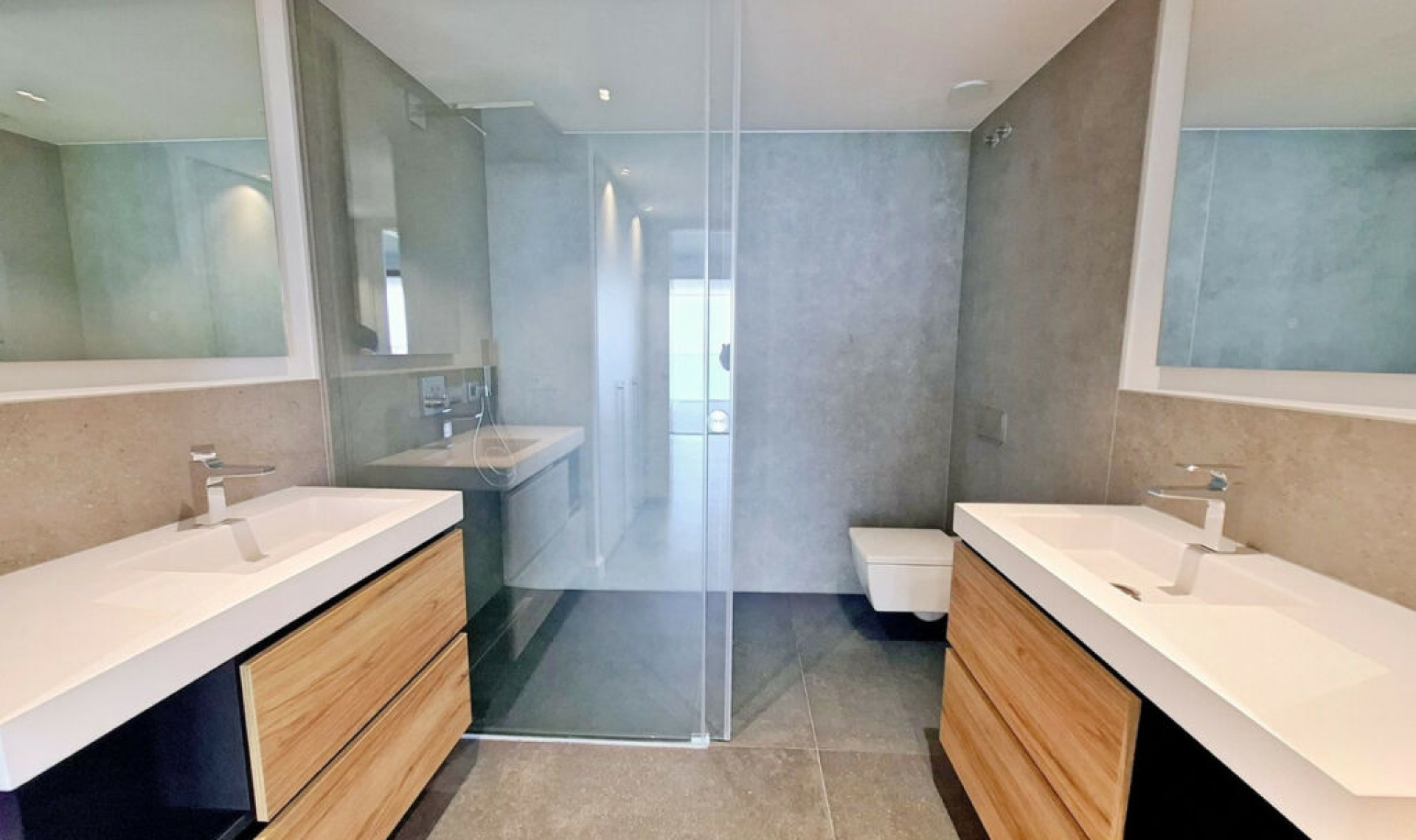 Resale - Apartment -
Fuengirola