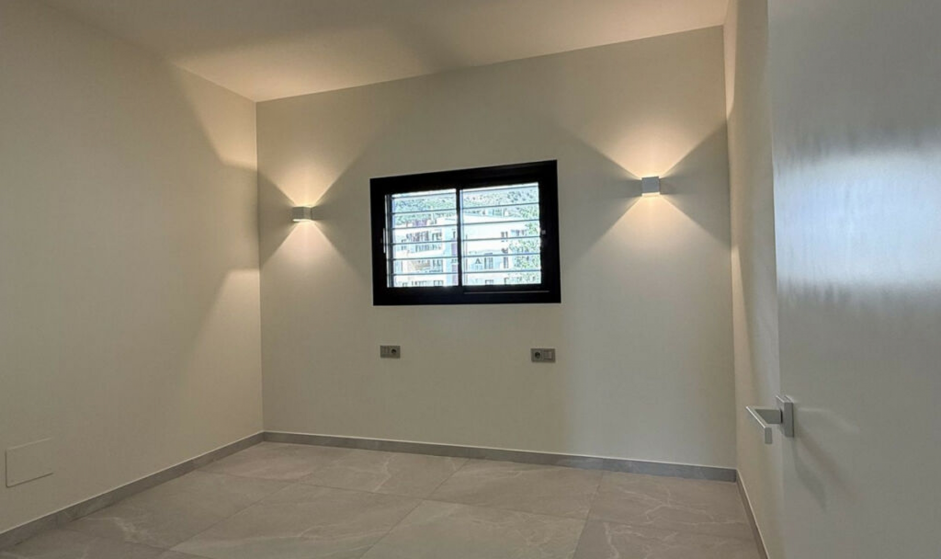 Resale - Apartment -
Fuengirola