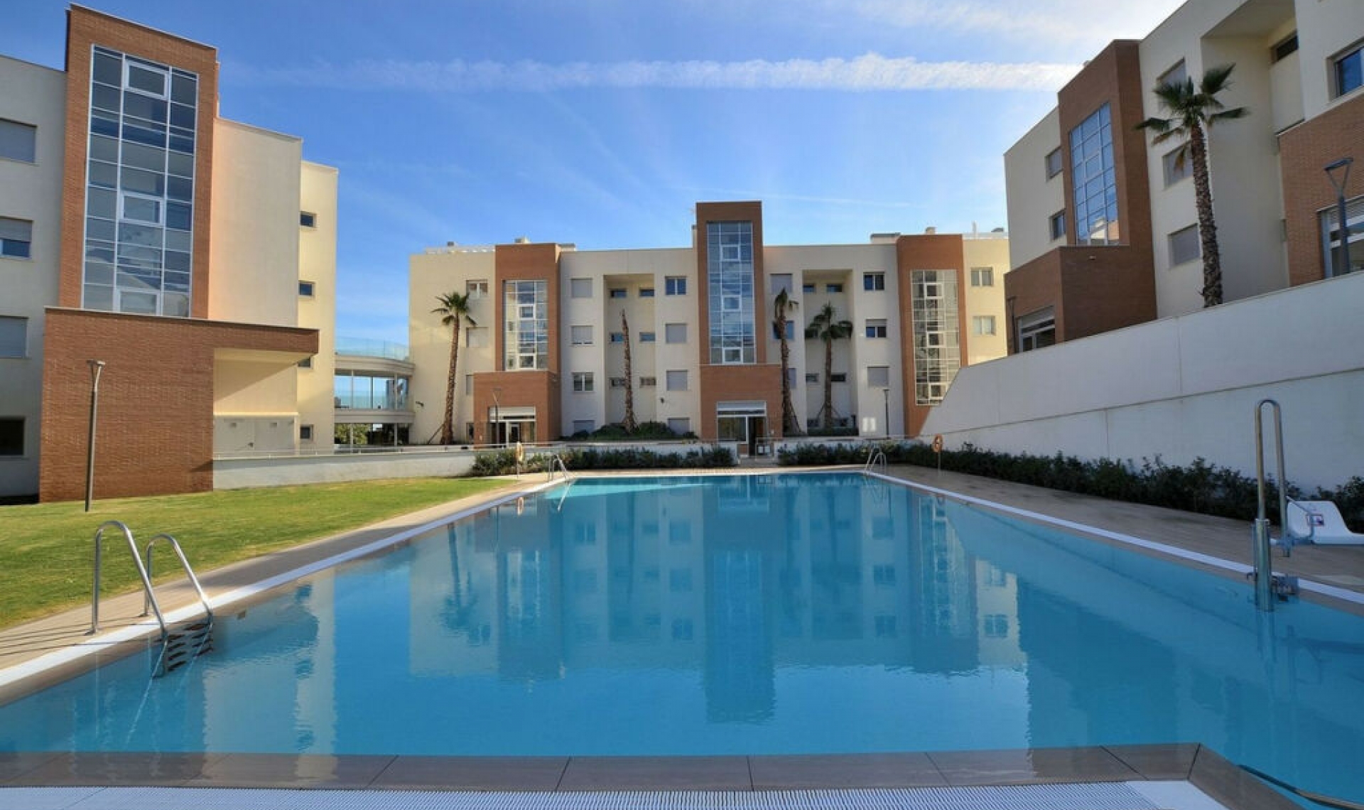 Resale - Apartment -
Fuengirola