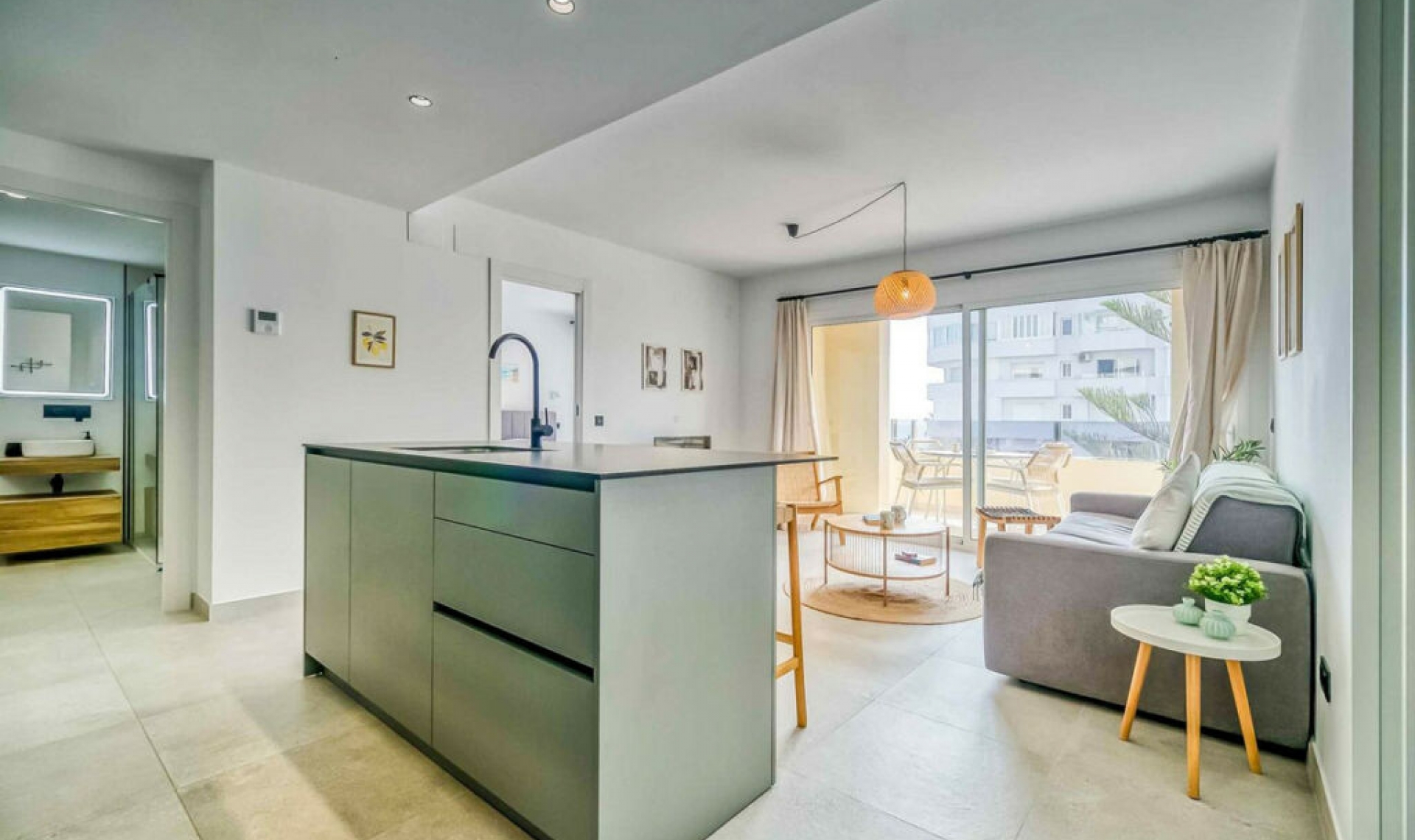 Resale - Apartment -
Fuengirola