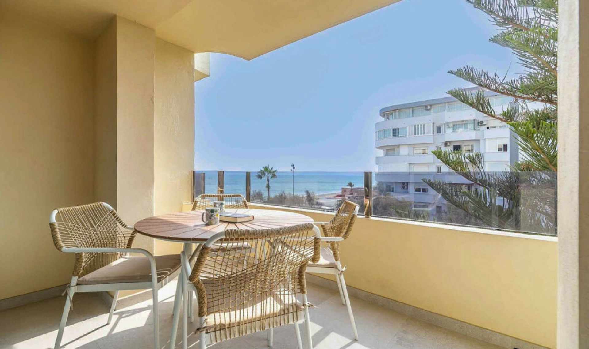 Resale - Apartment -
Fuengirola