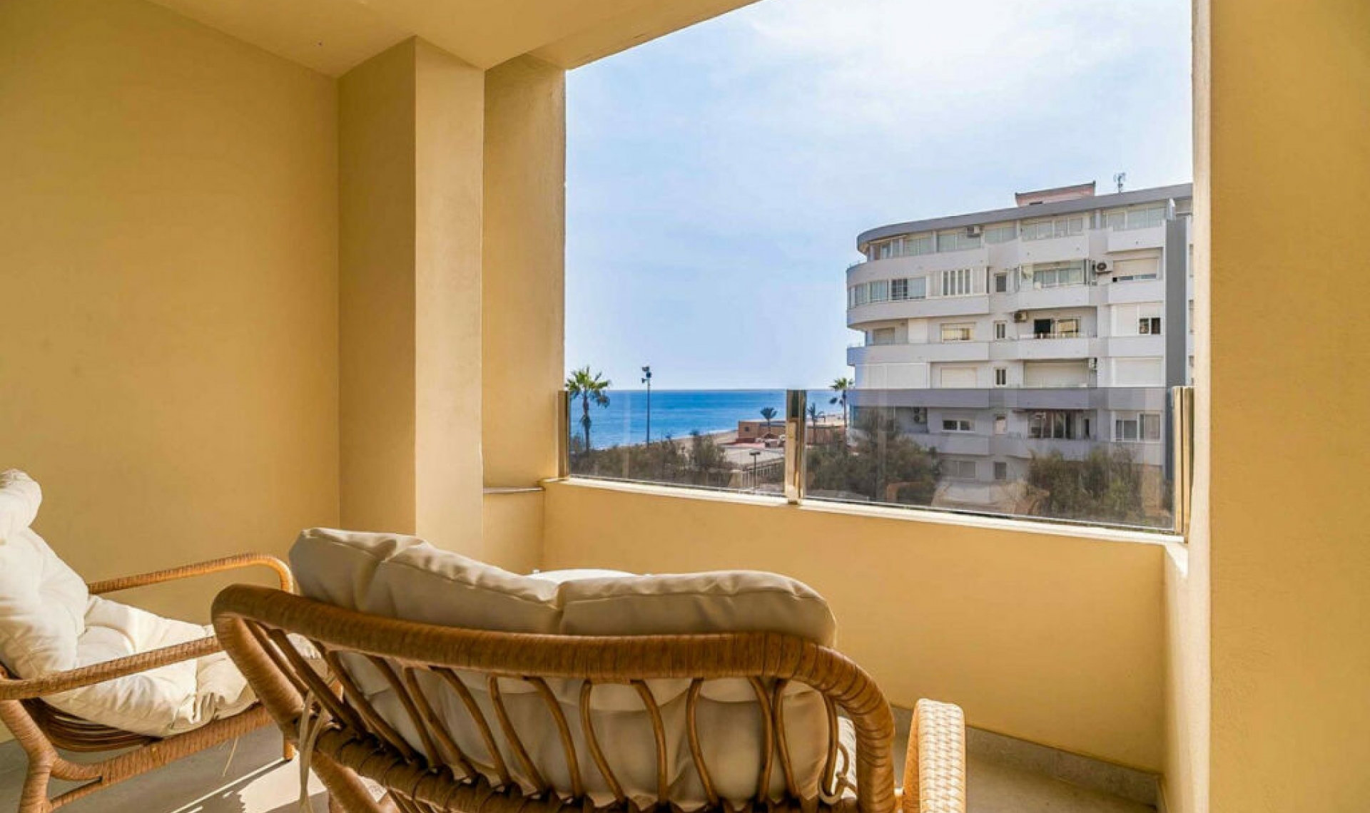 Resale - Apartment -
Fuengirola