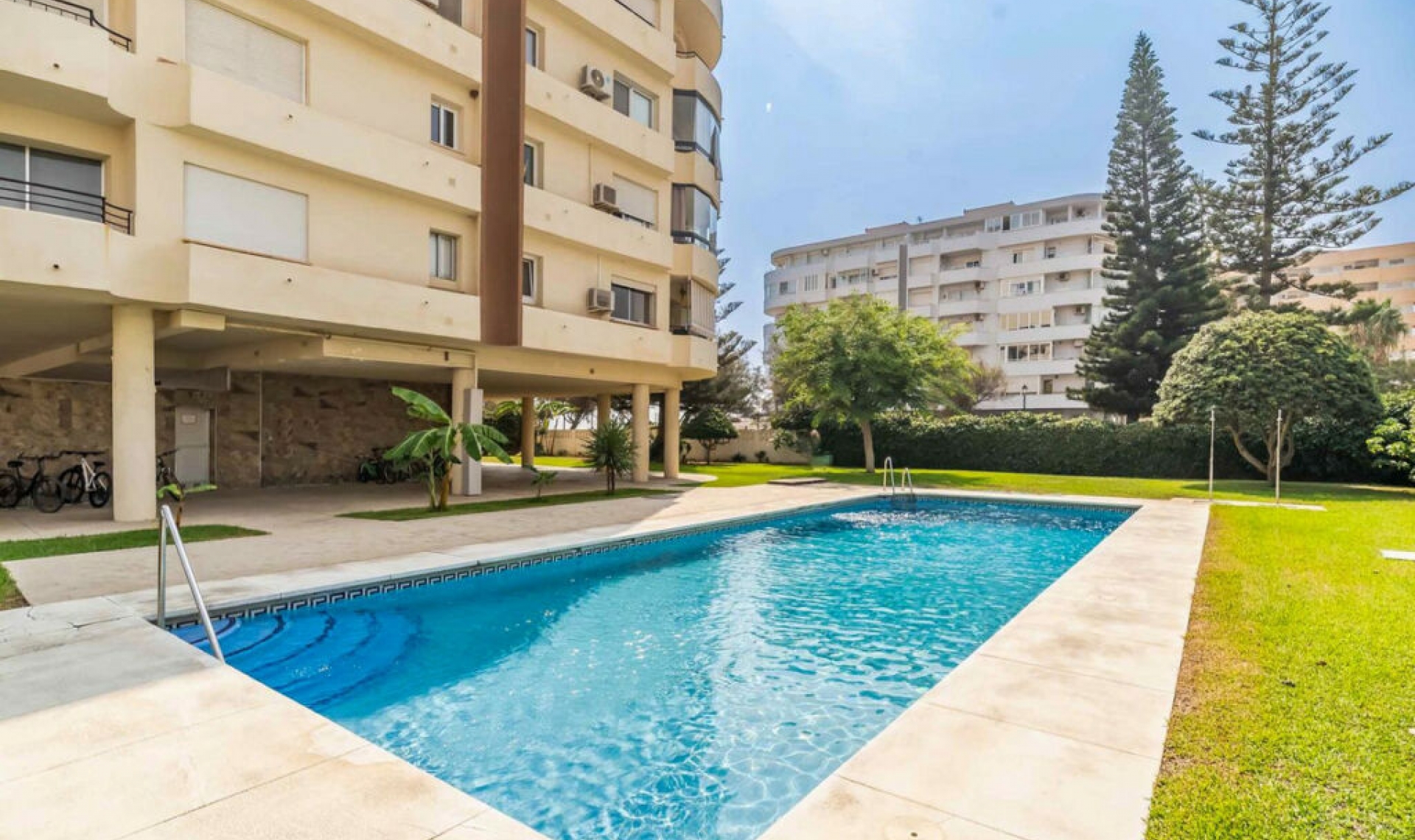 Resale - Apartment -
Fuengirola