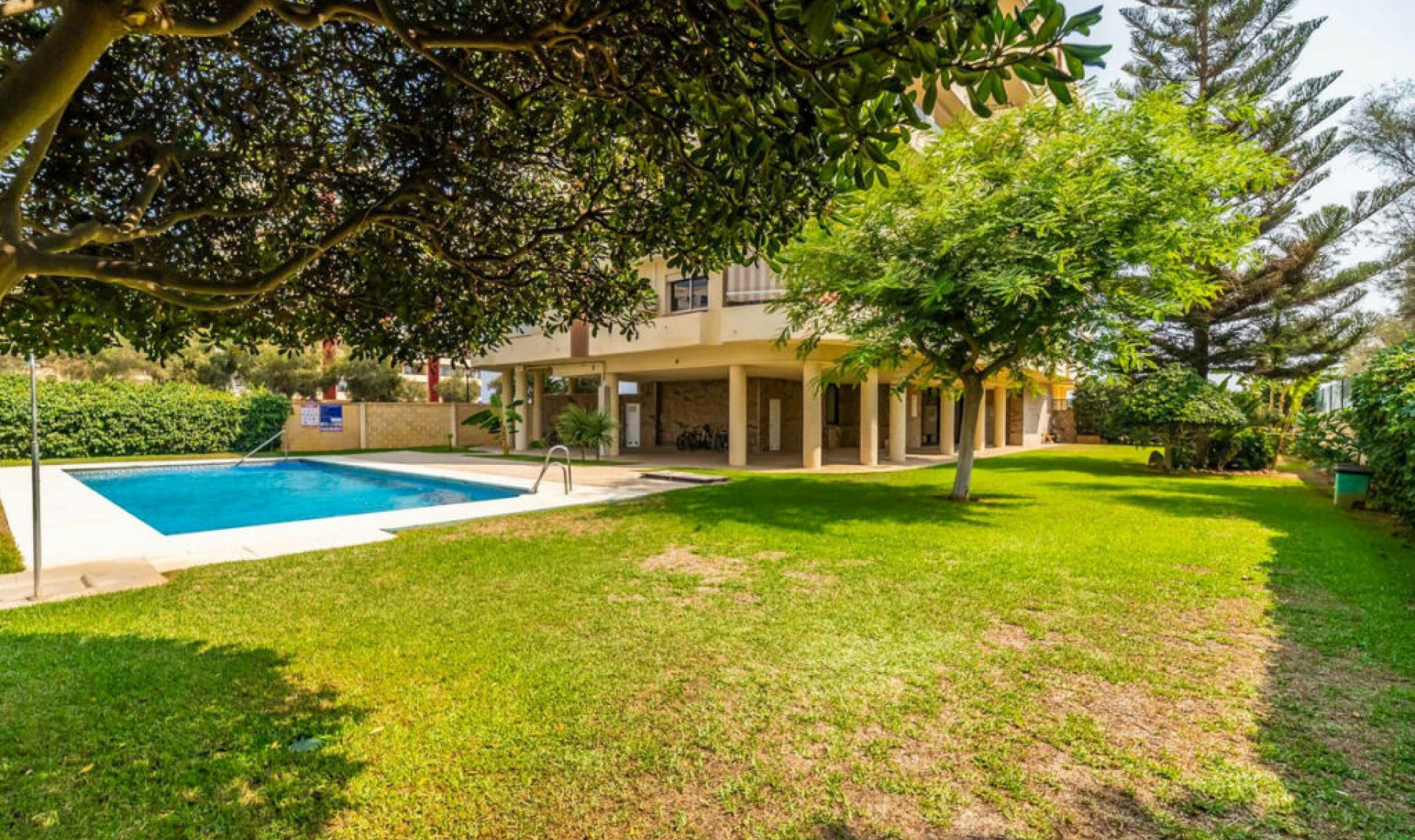 Resale - Apartment -
Fuengirola