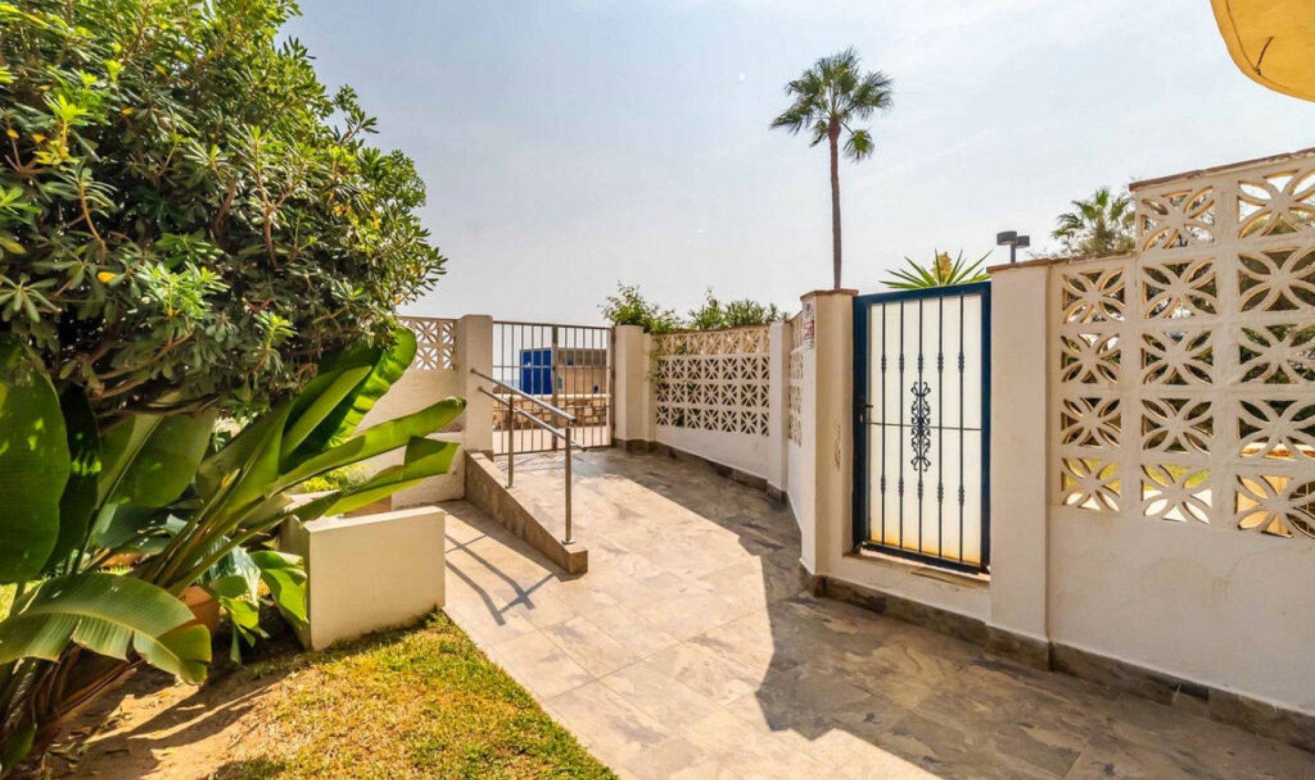 Resale - Apartment -
Fuengirola