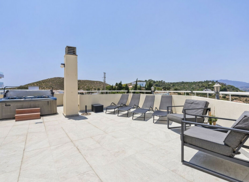 Resale - Apartment -
Fuengirola