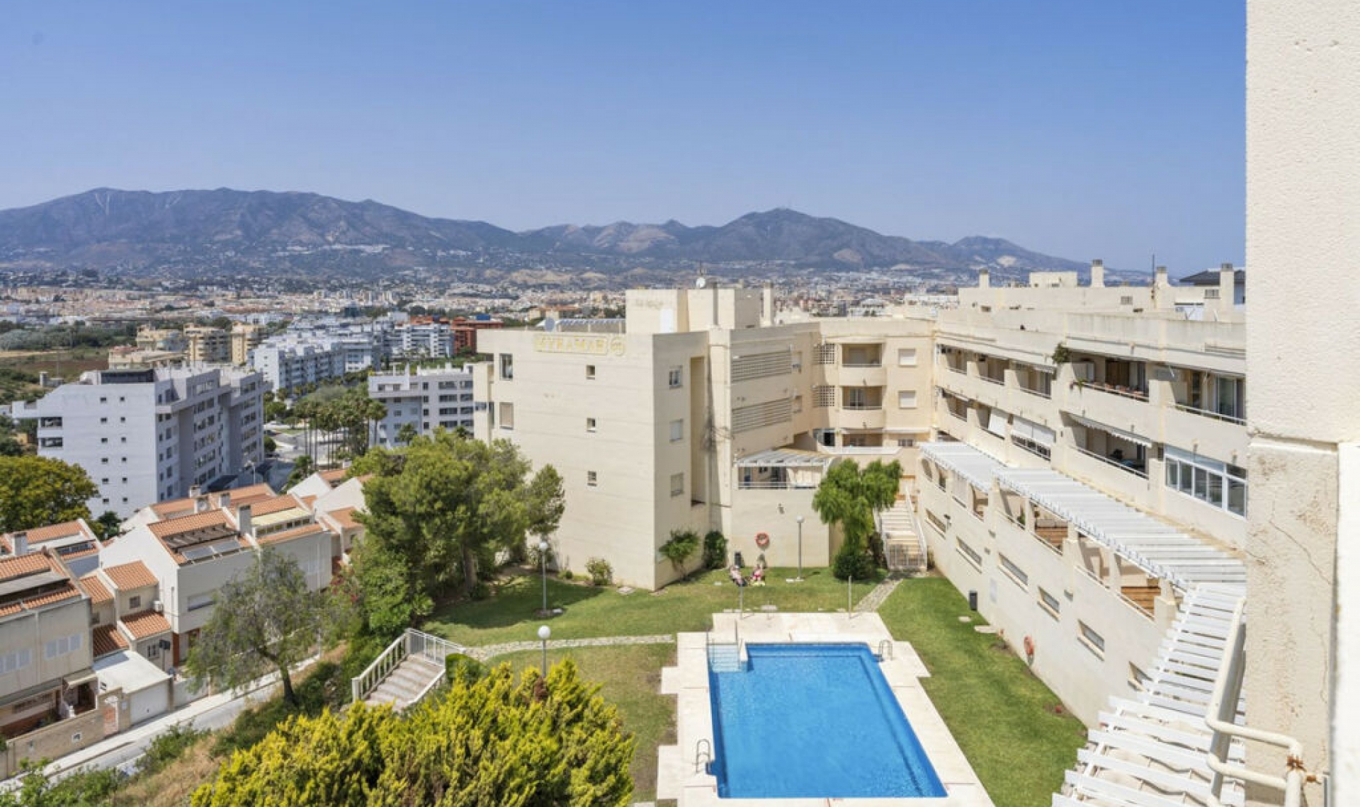 Resale - Apartment -
Fuengirola