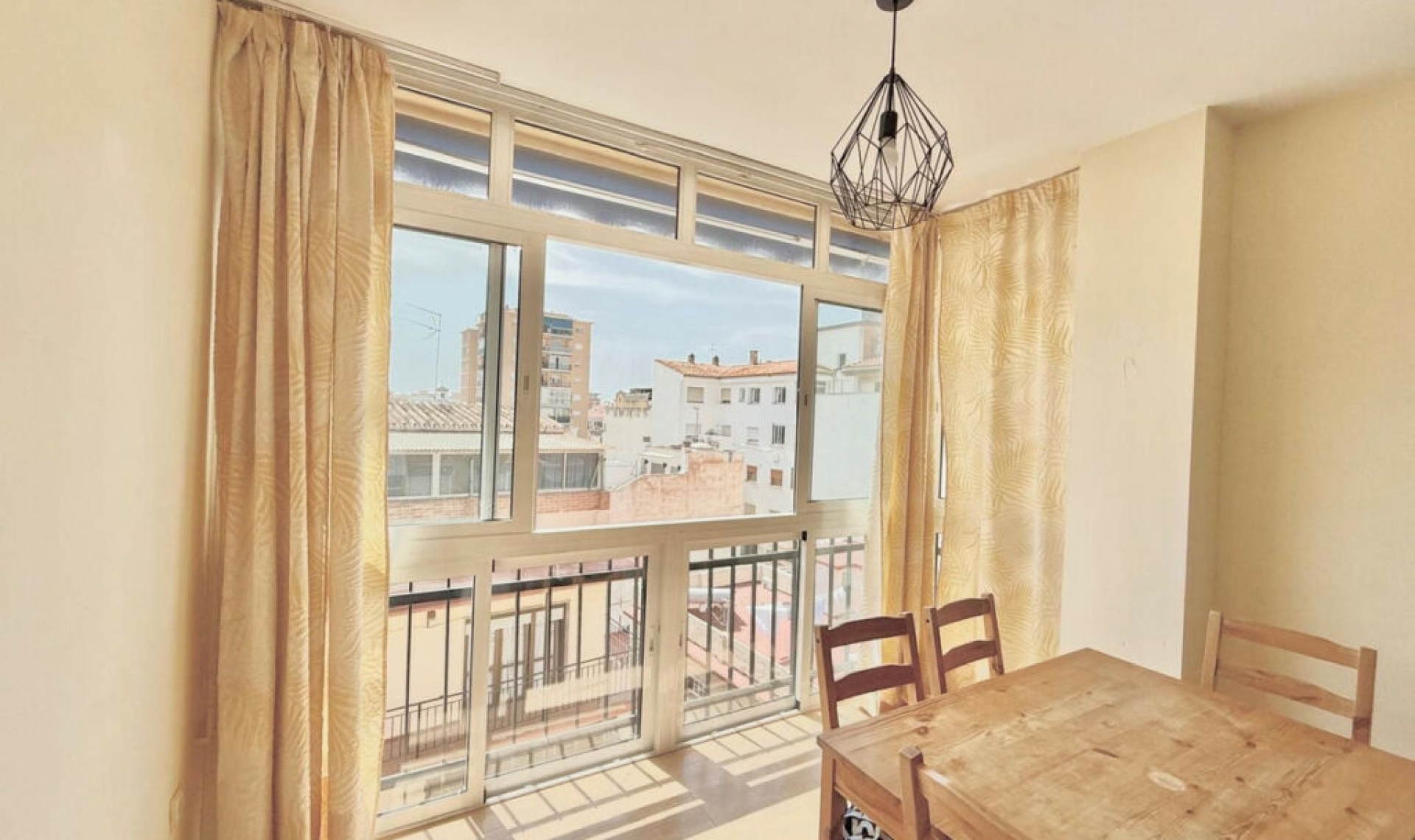 Resale - Apartment -
Fuengirola