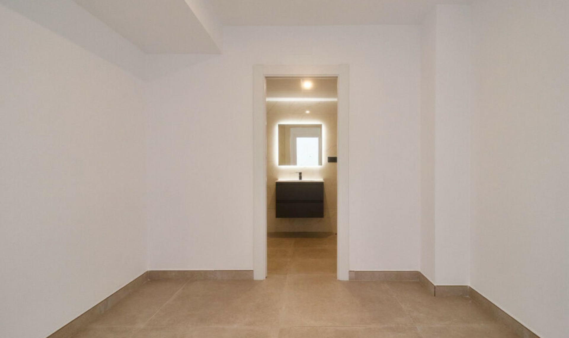 Resale - Apartment -
Fuengirola