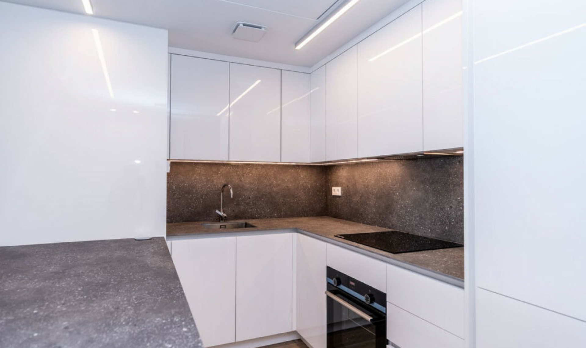 Resale - Apartment -
Fuengirola