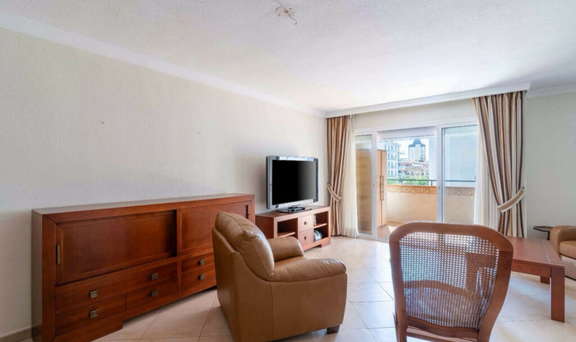 Resale - Apartment -
Fuengirola