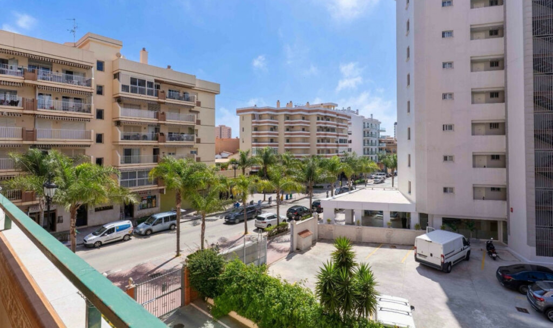 Resale - Apartment -
Fuengirola