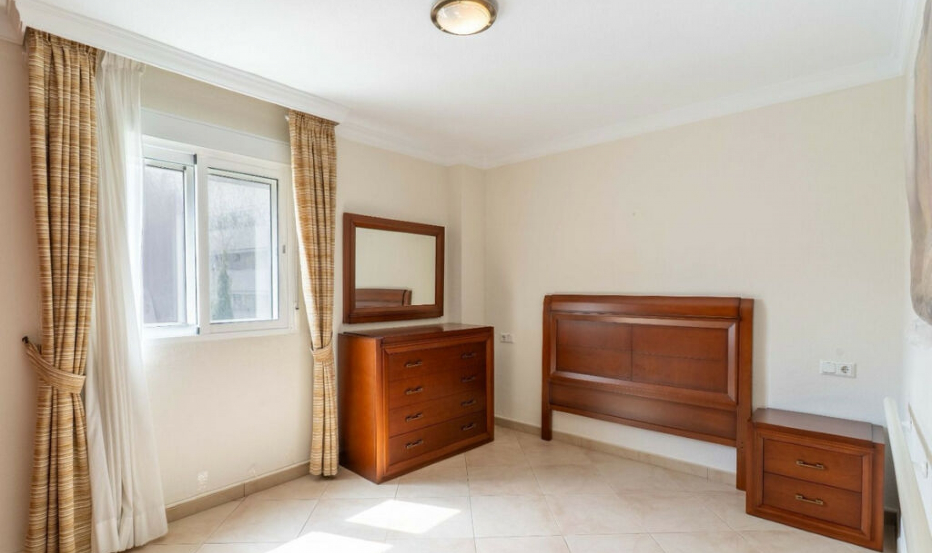 Resale - Apartment -
Fuengirola