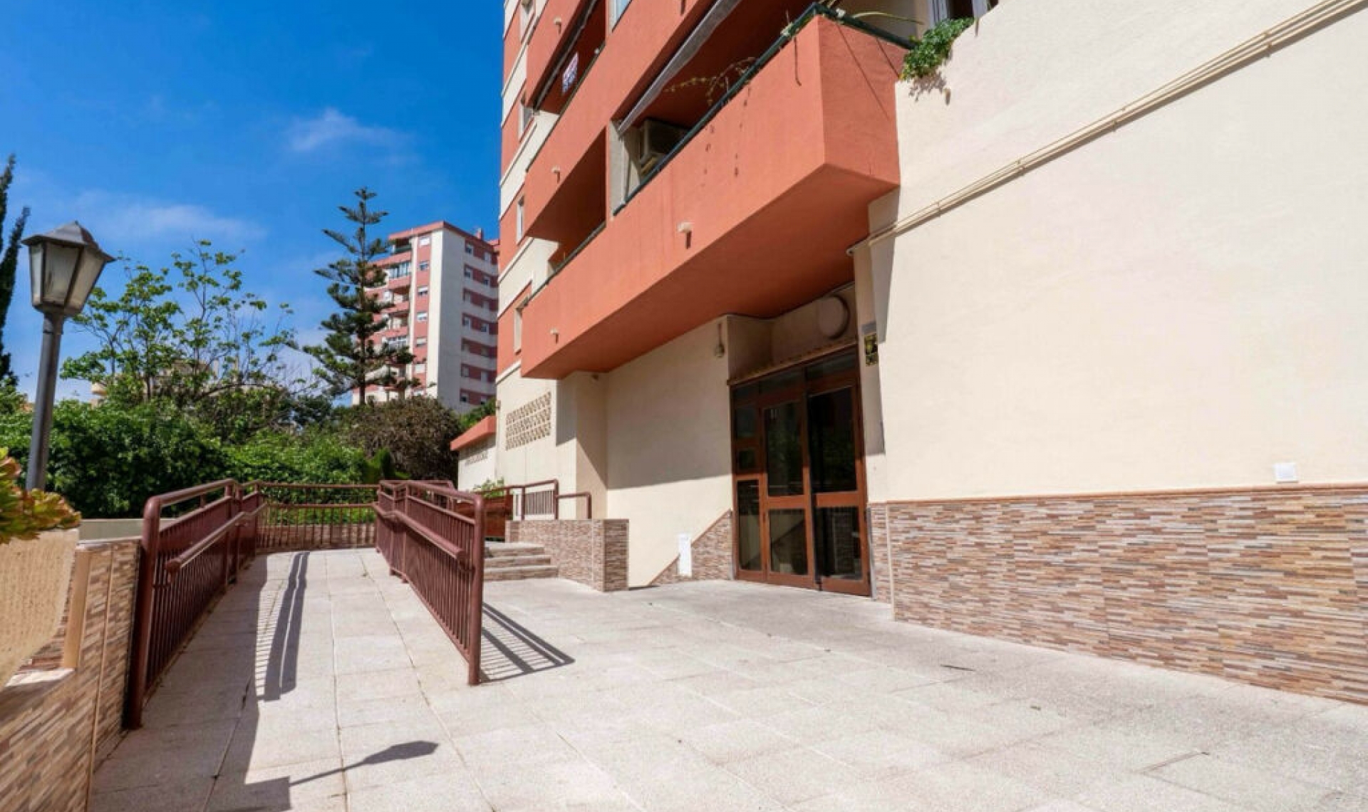 Resale - Apartment -
Fuengirola