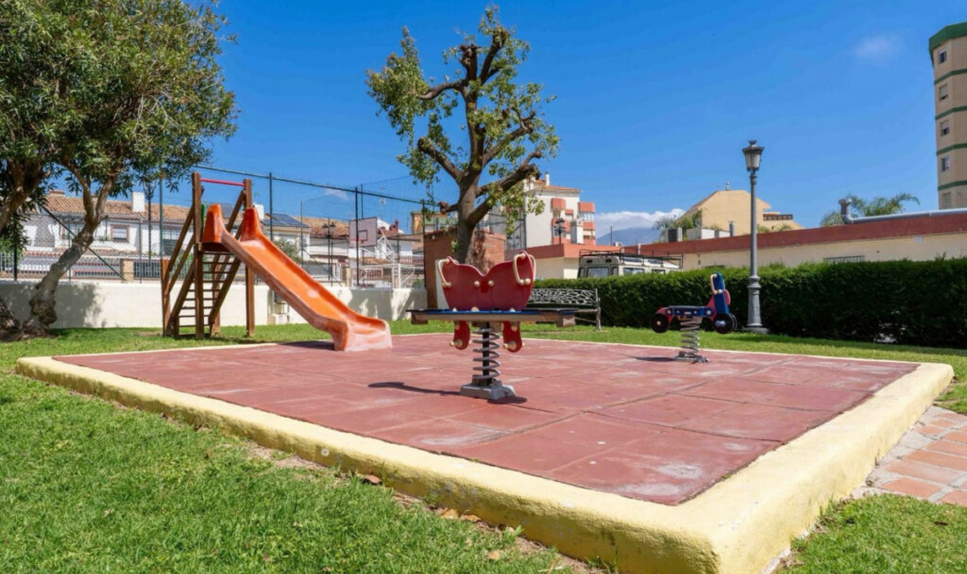 Resale - Apartment -
Fuengirola