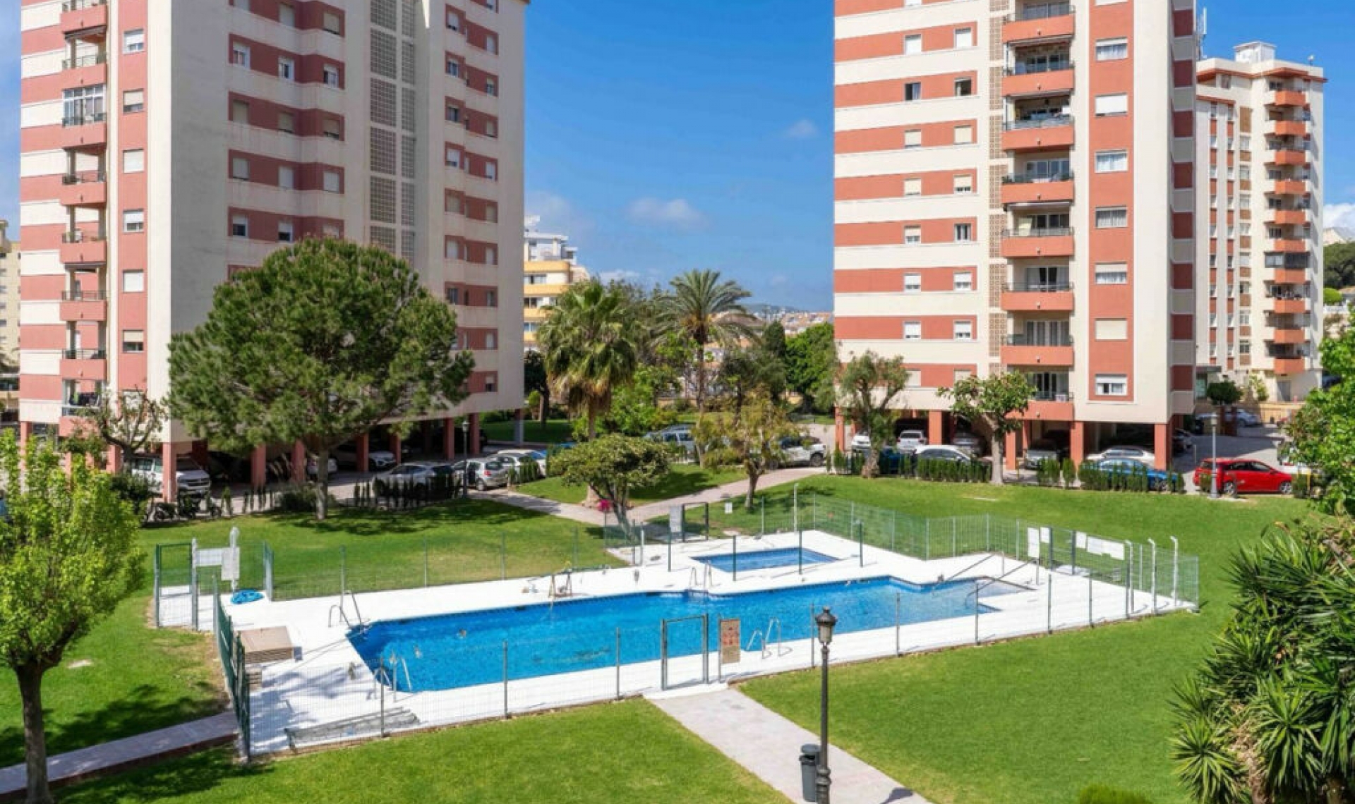 Resale - Apartment -
Fuengirola
