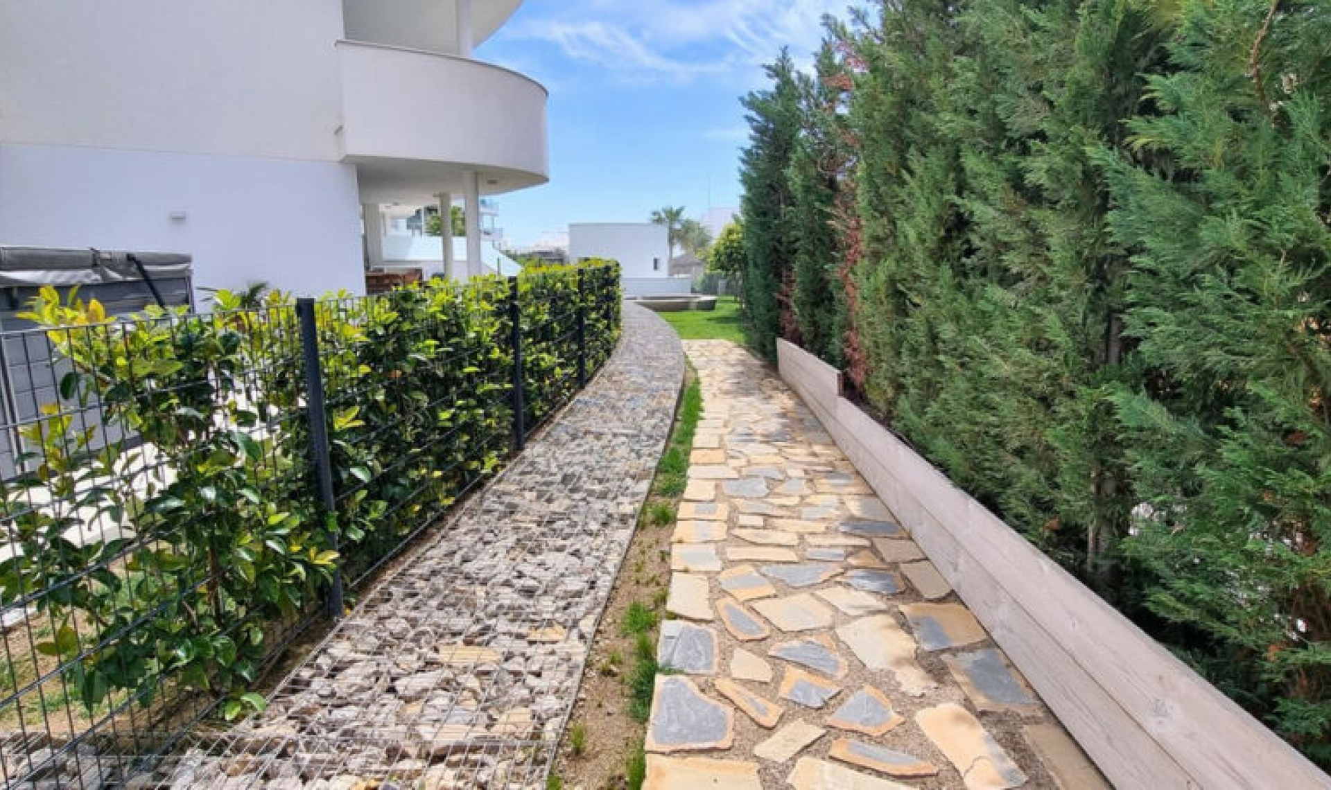 Resale - Apartment -
Fuengirola