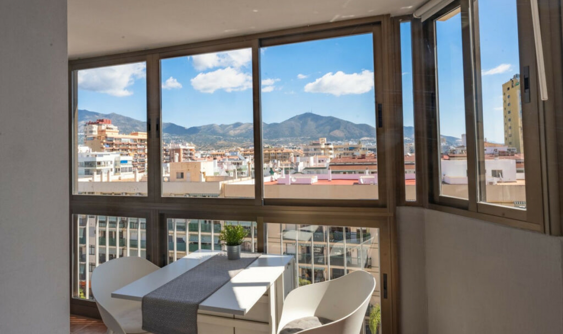 Resale - Apartment -
Fuengirola