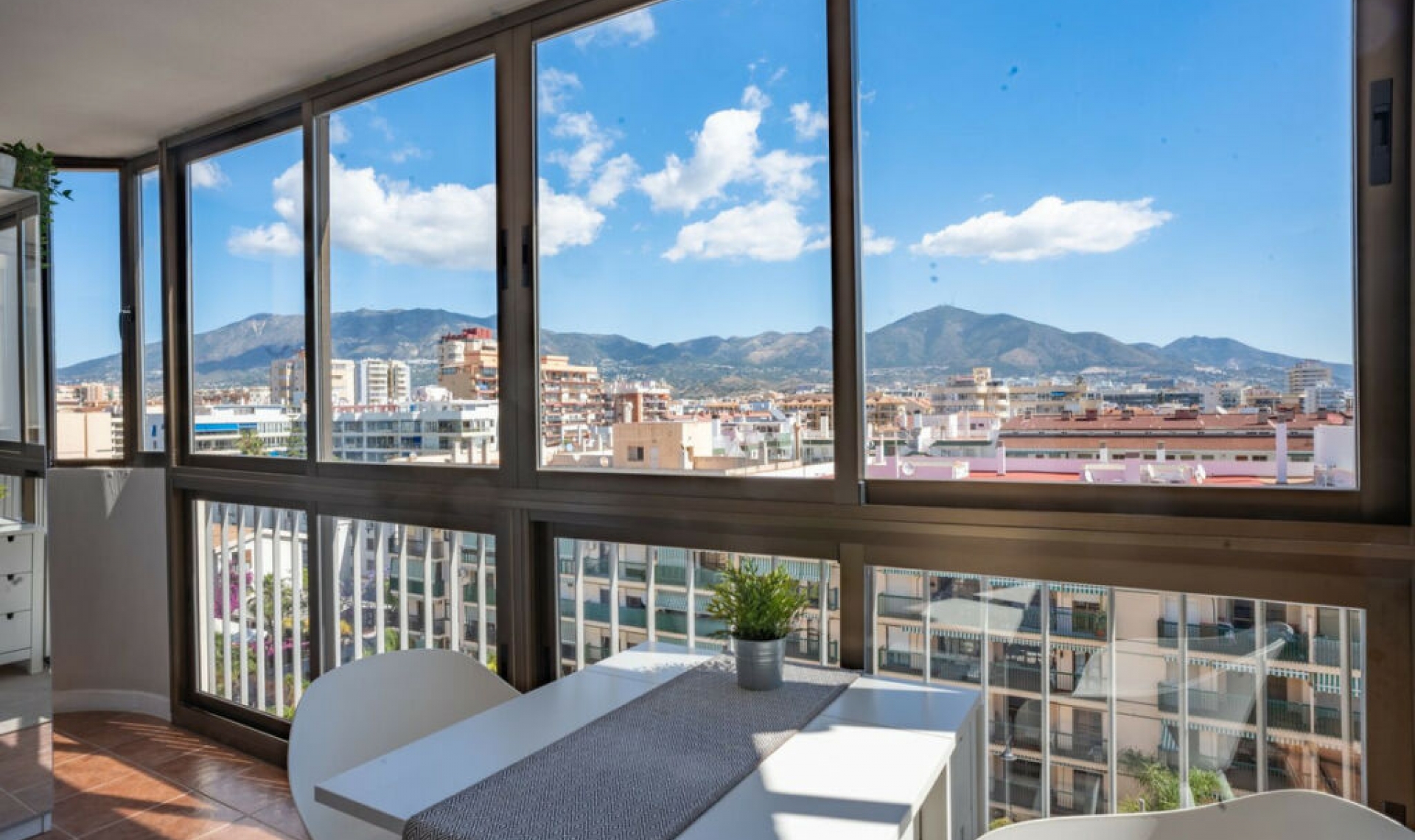 Resale - Apartment -
Fuengirola