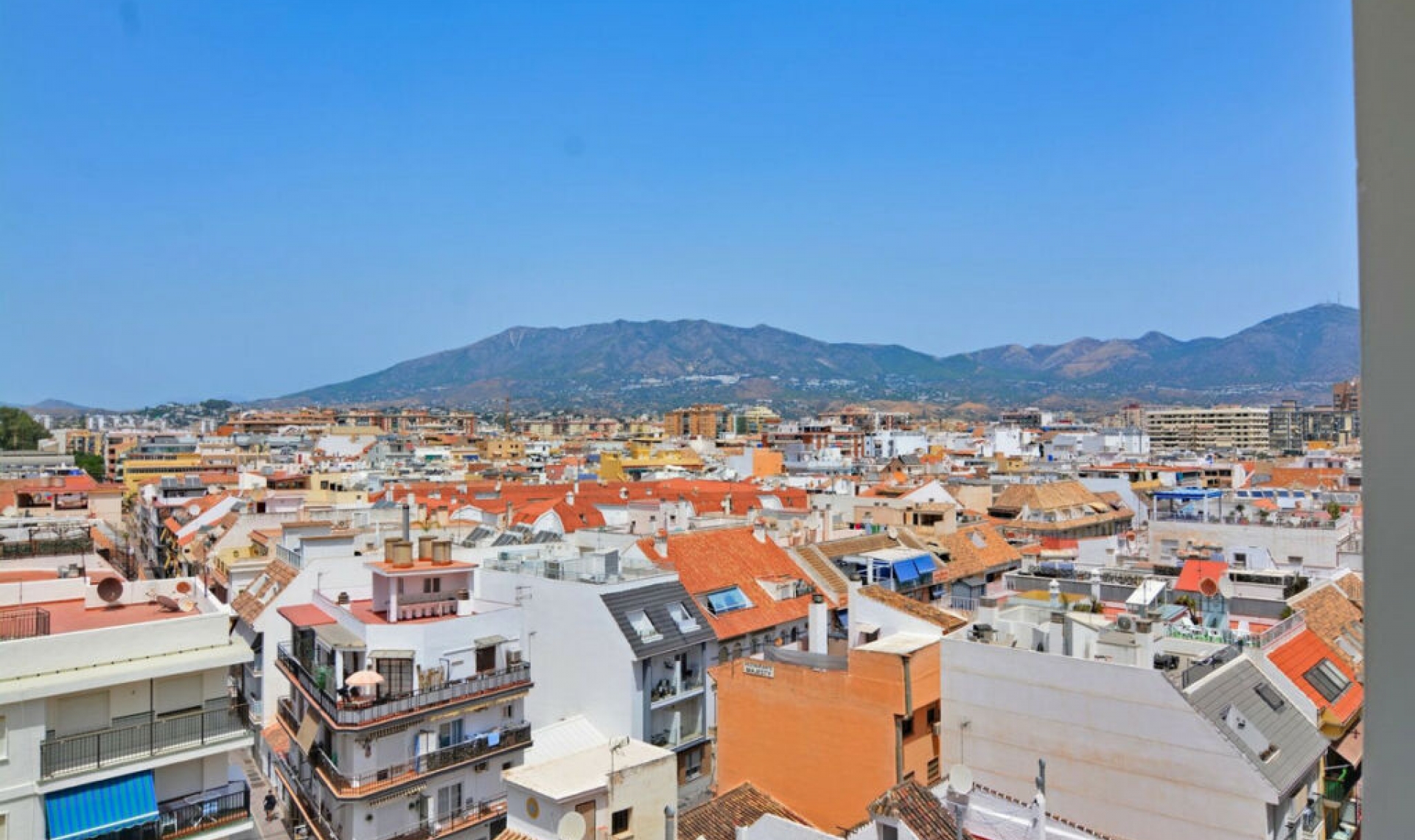 Resale - Apartment -
Fuengirola