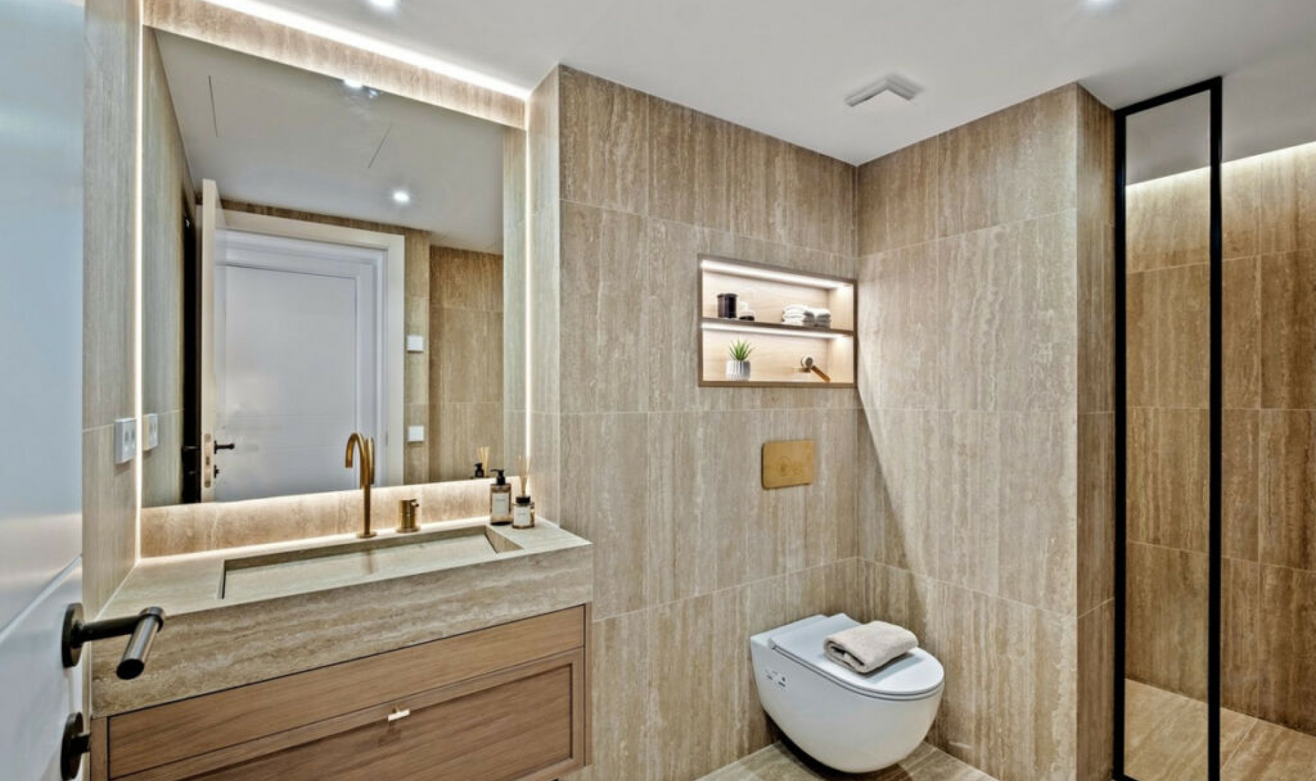 Resale - Apartment -
Fuengirola