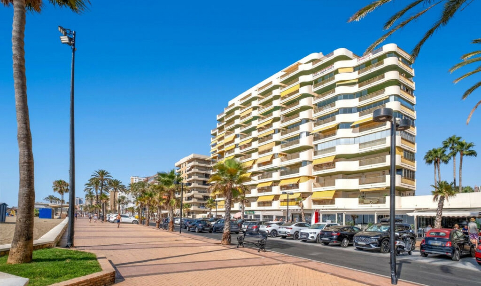 Resale - Apartment -
Fuengirola
