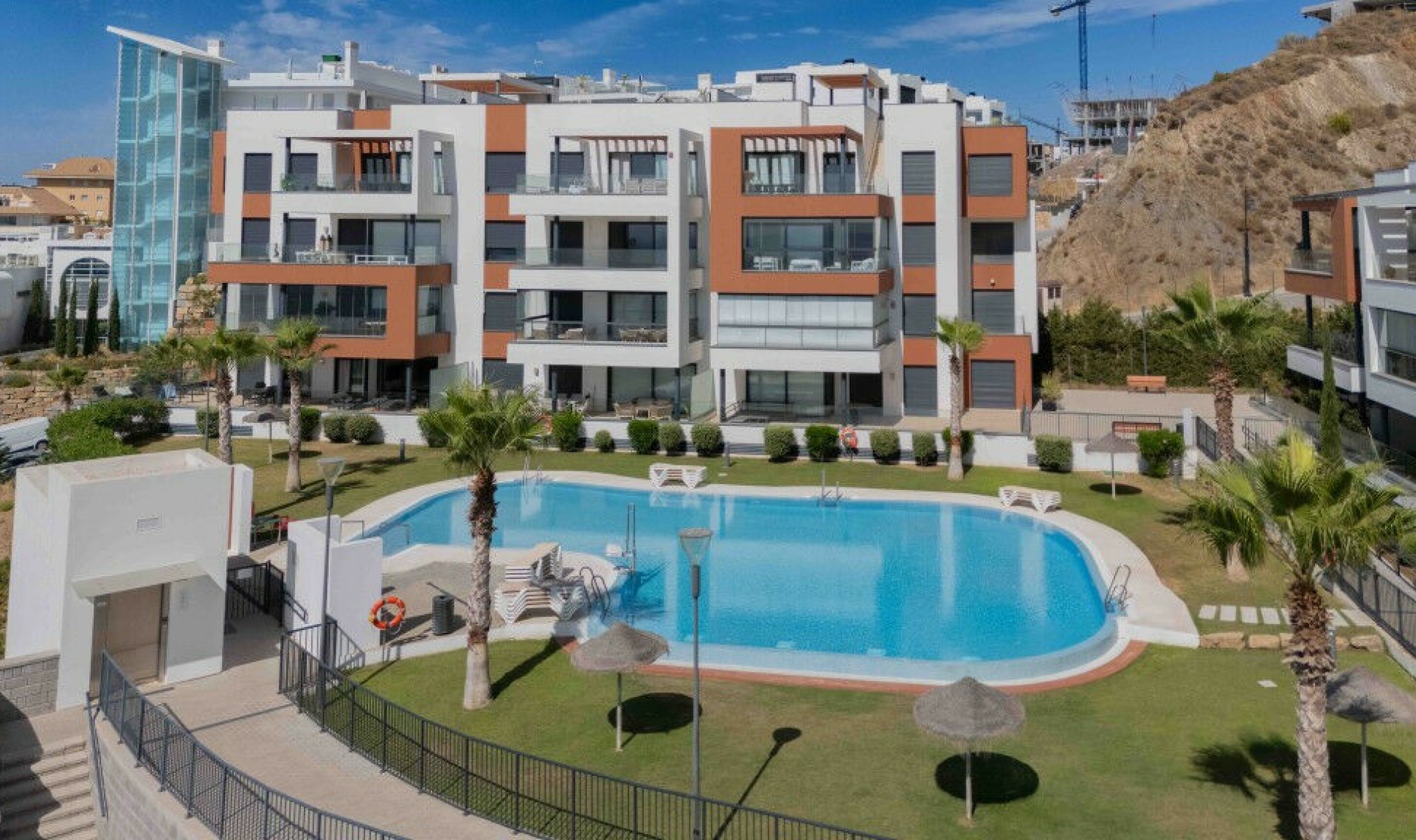 Resale - Apartment -
Fuengirola