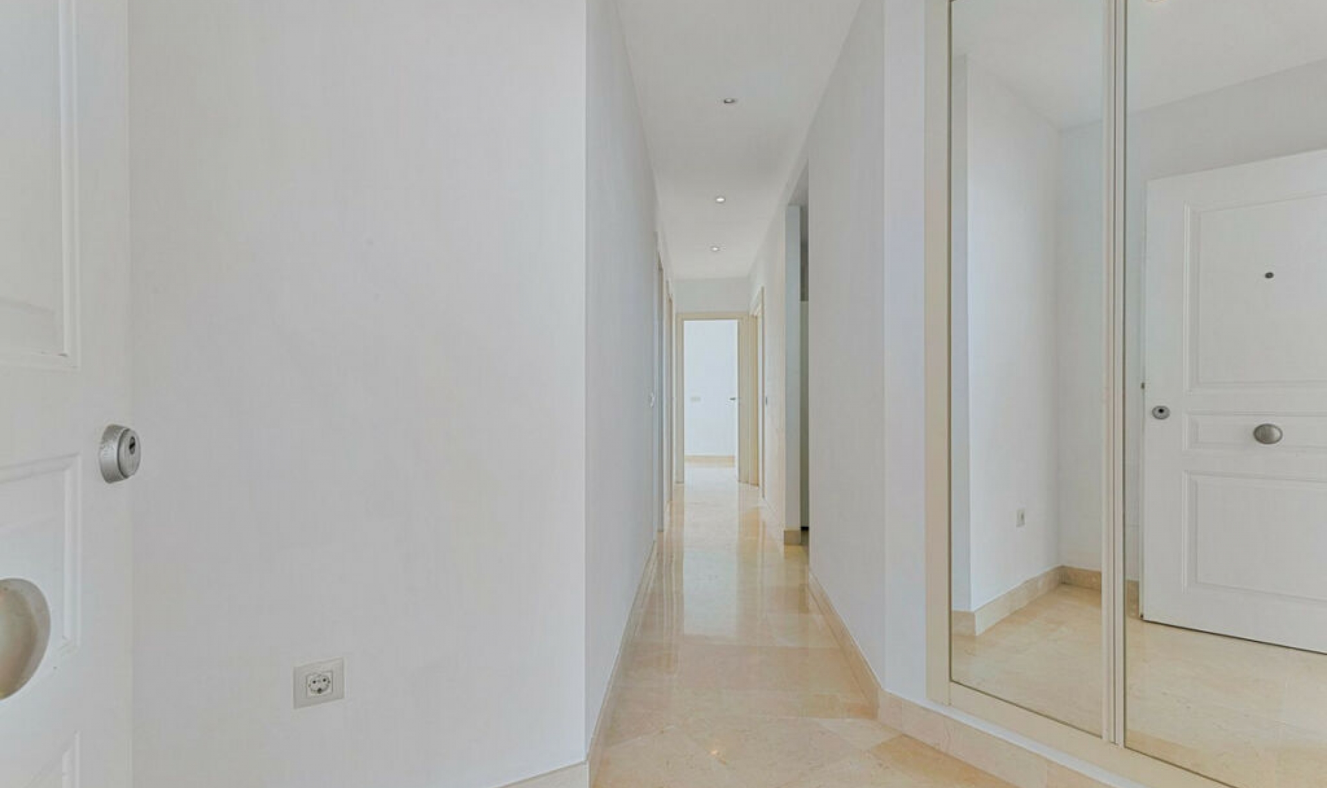 Resale - Apartment -
Fuengirola