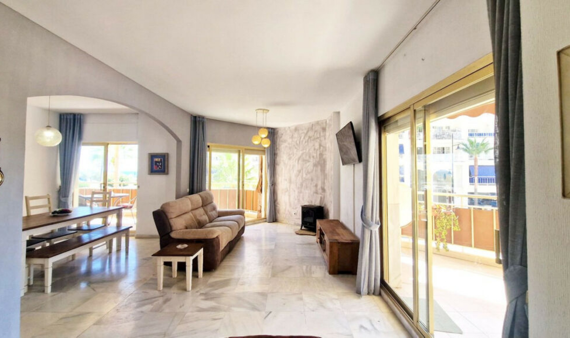 Resale - Apartment -
Fuengirola