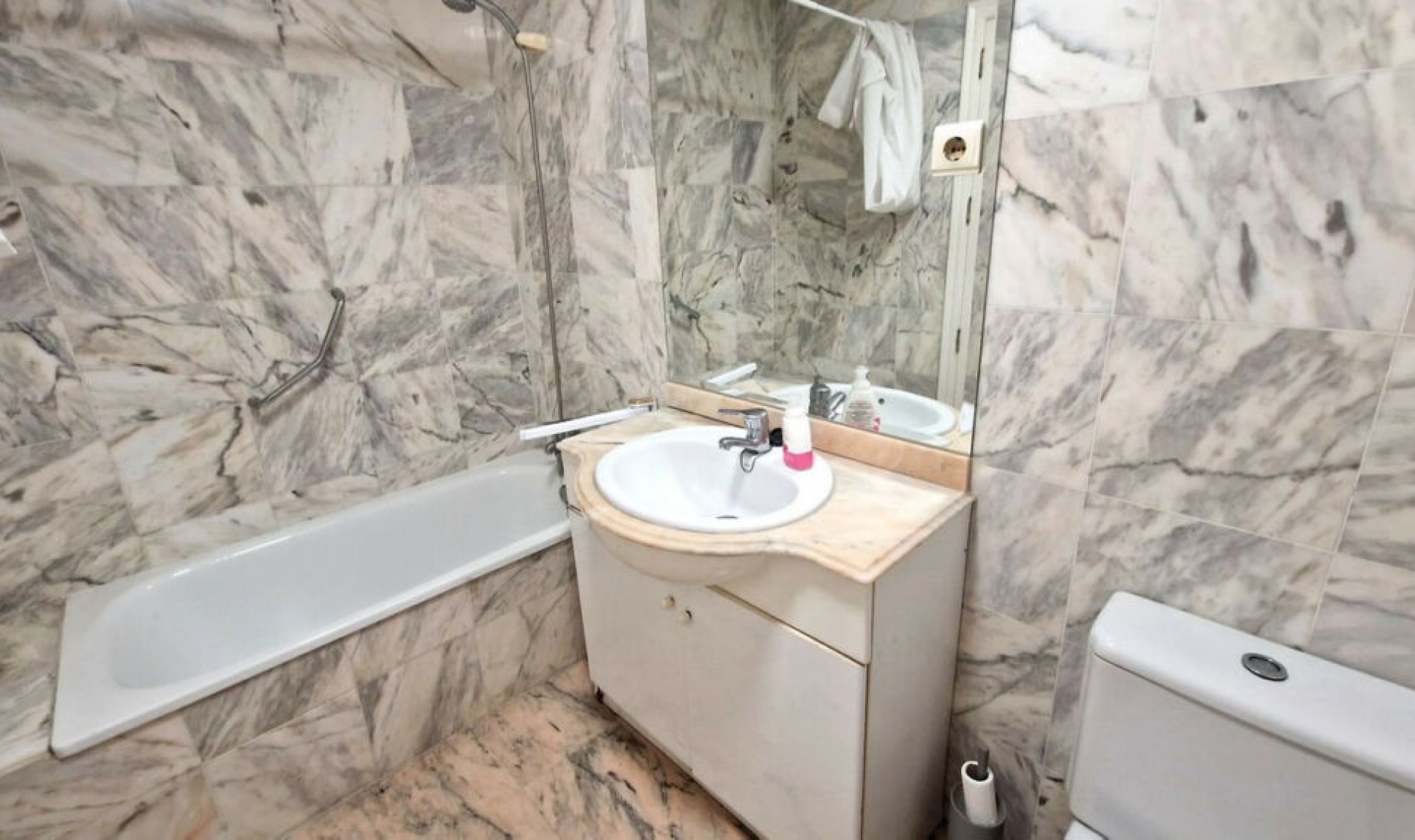Resale - Apartment -
Fuengirola