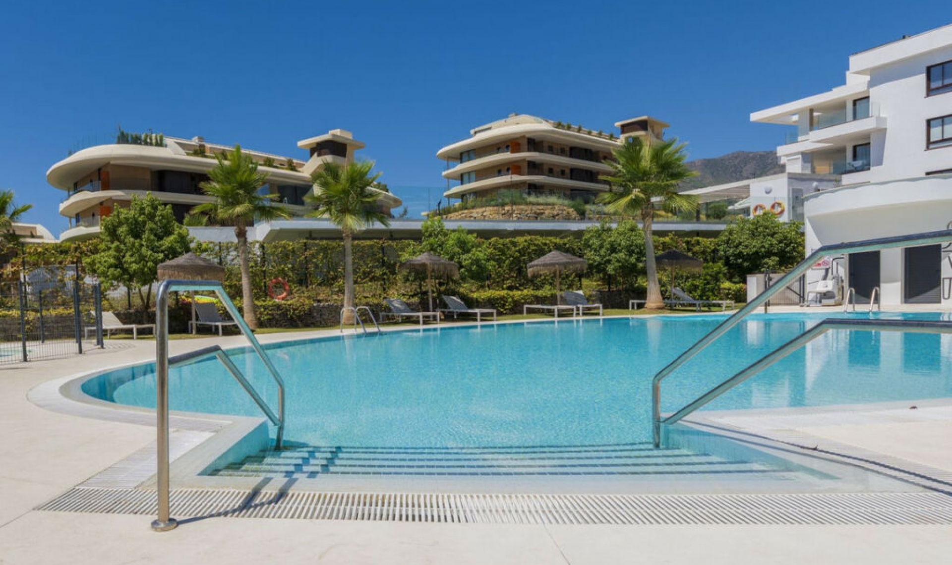 Resale - Apartment -
Fuengirola