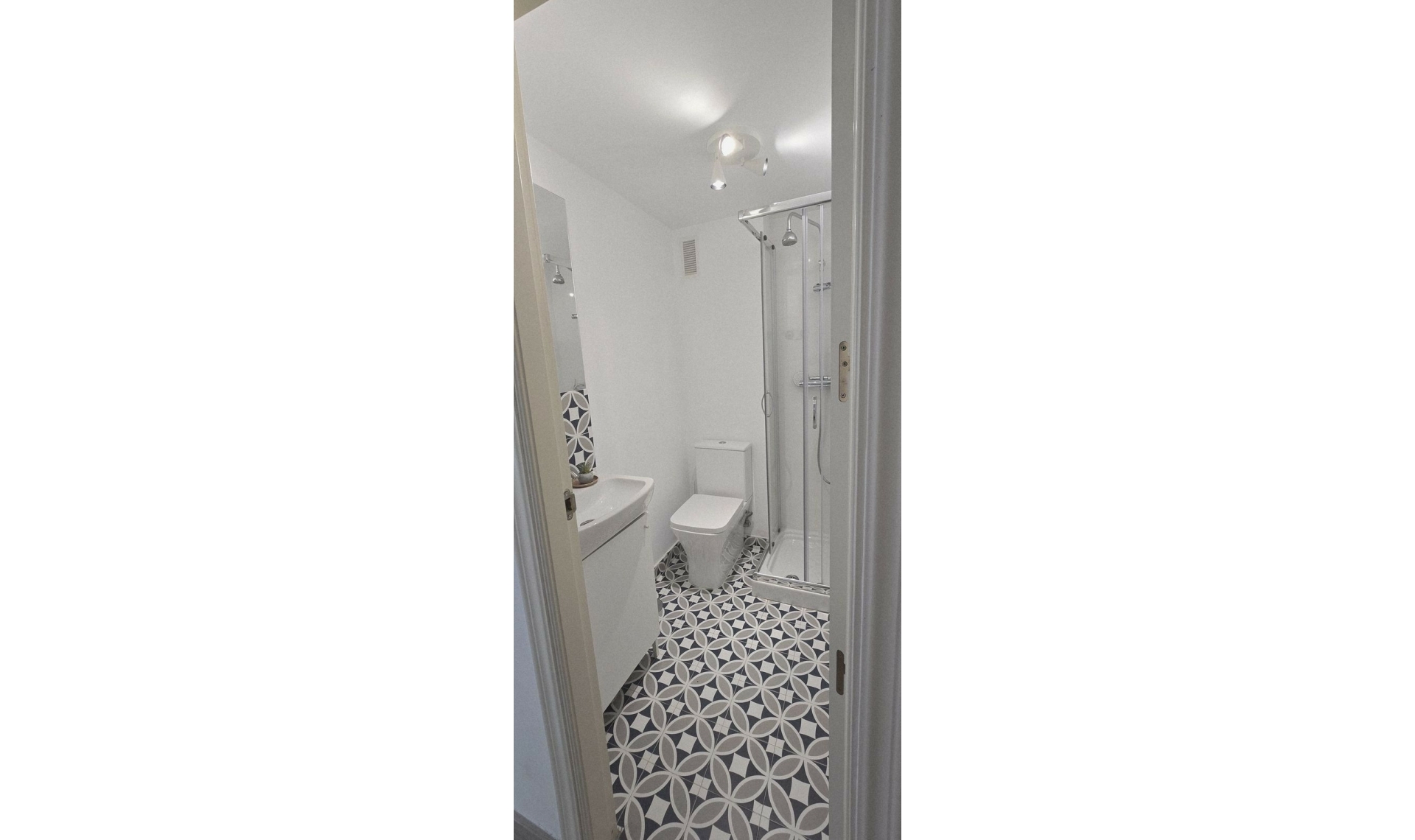 Resale - Apartment -
Fuengirola