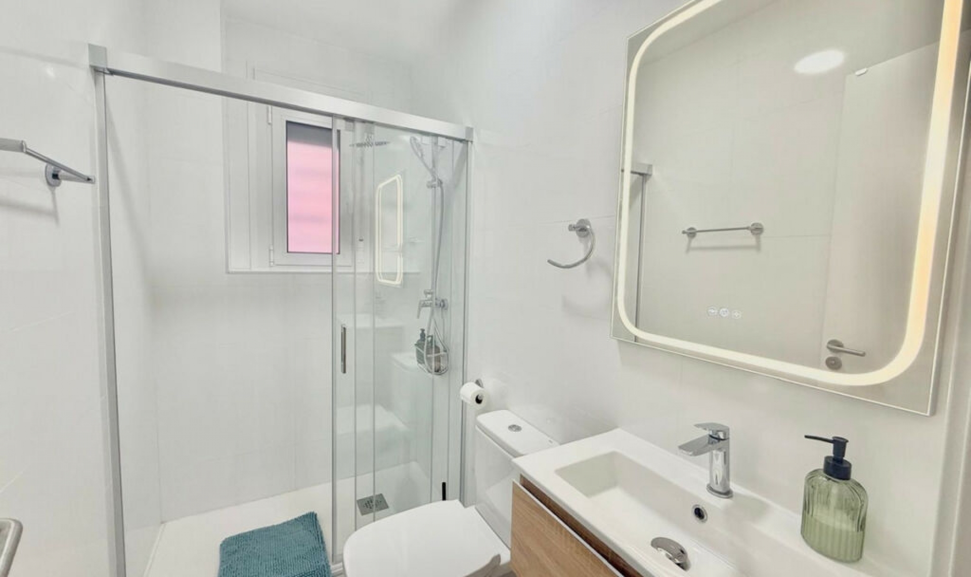 Resale - Apartment -
Fuengirola