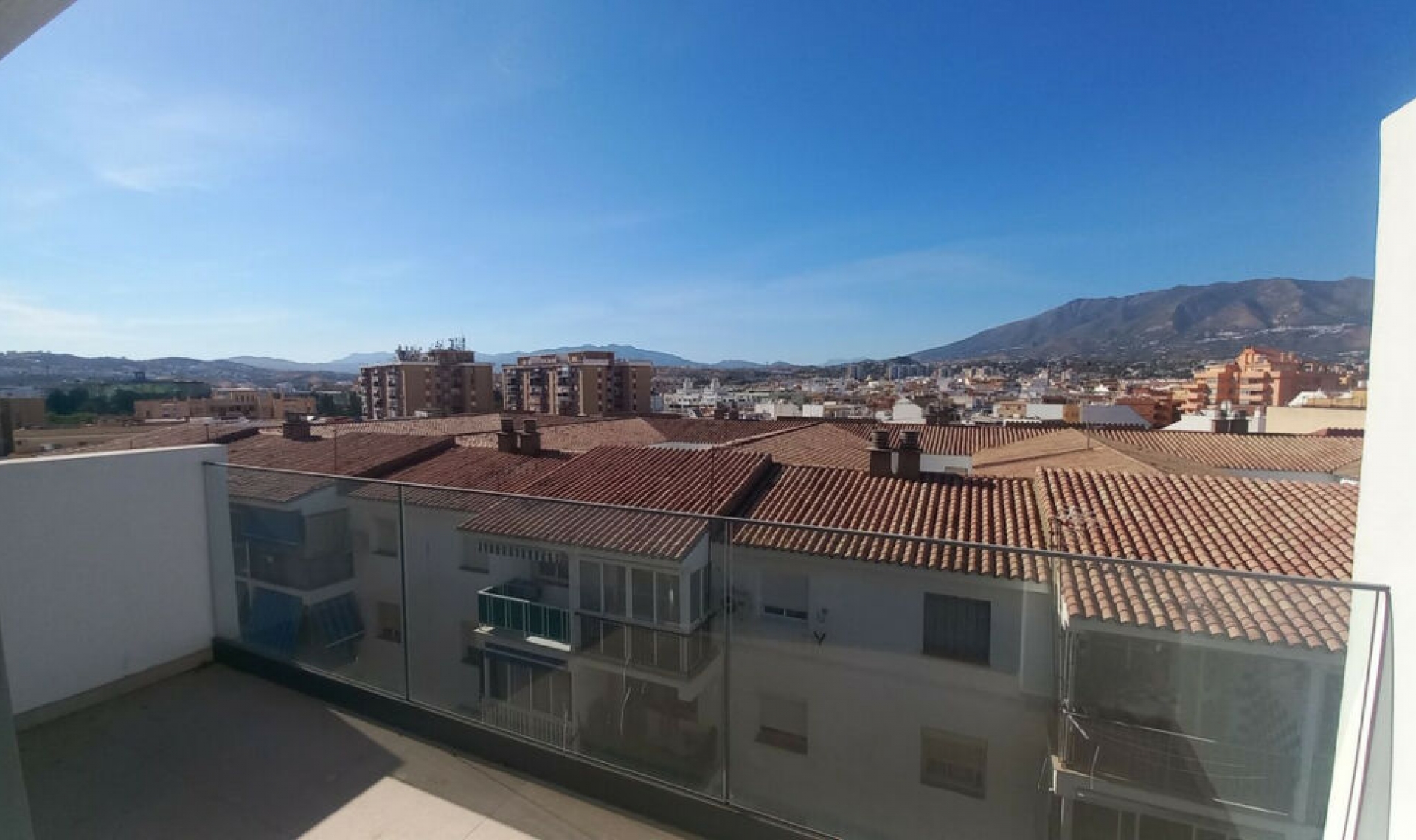 Resale - Apartment -
Fuengirola