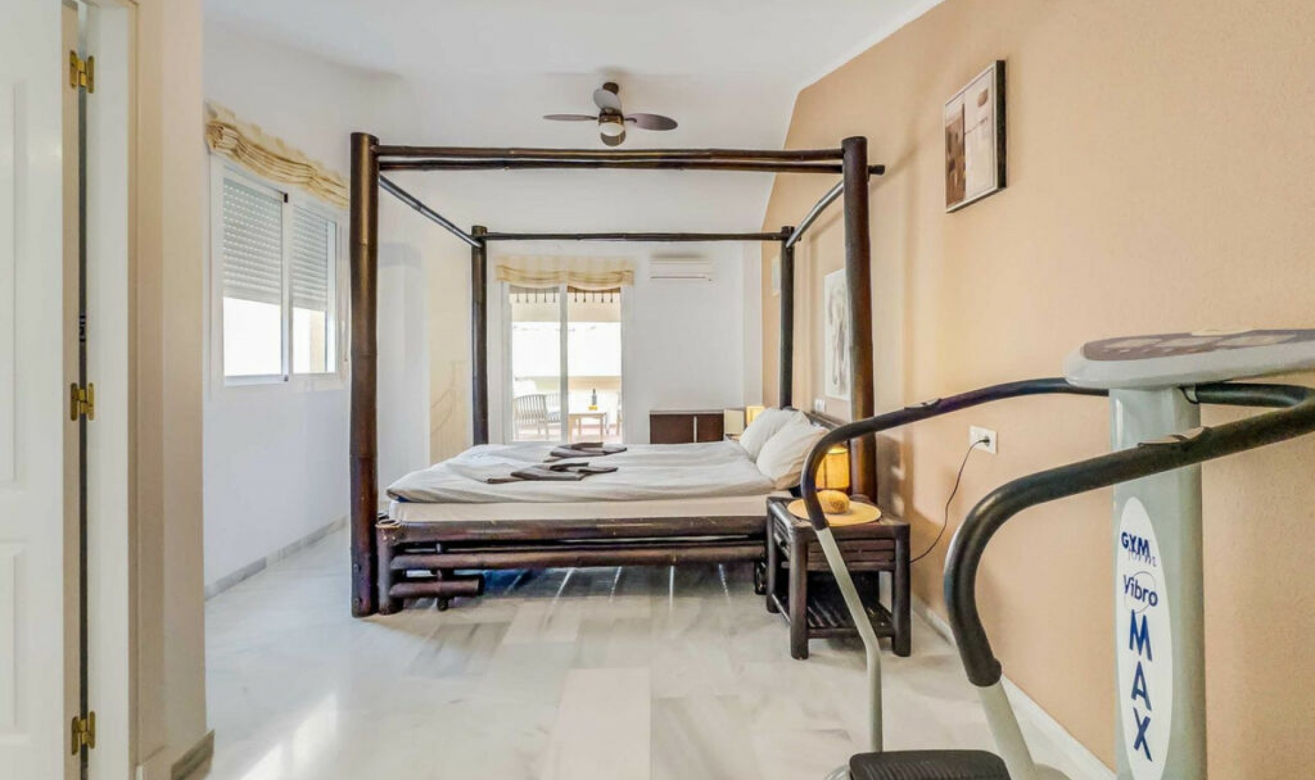 Resale - Apartment -
Fuengirola